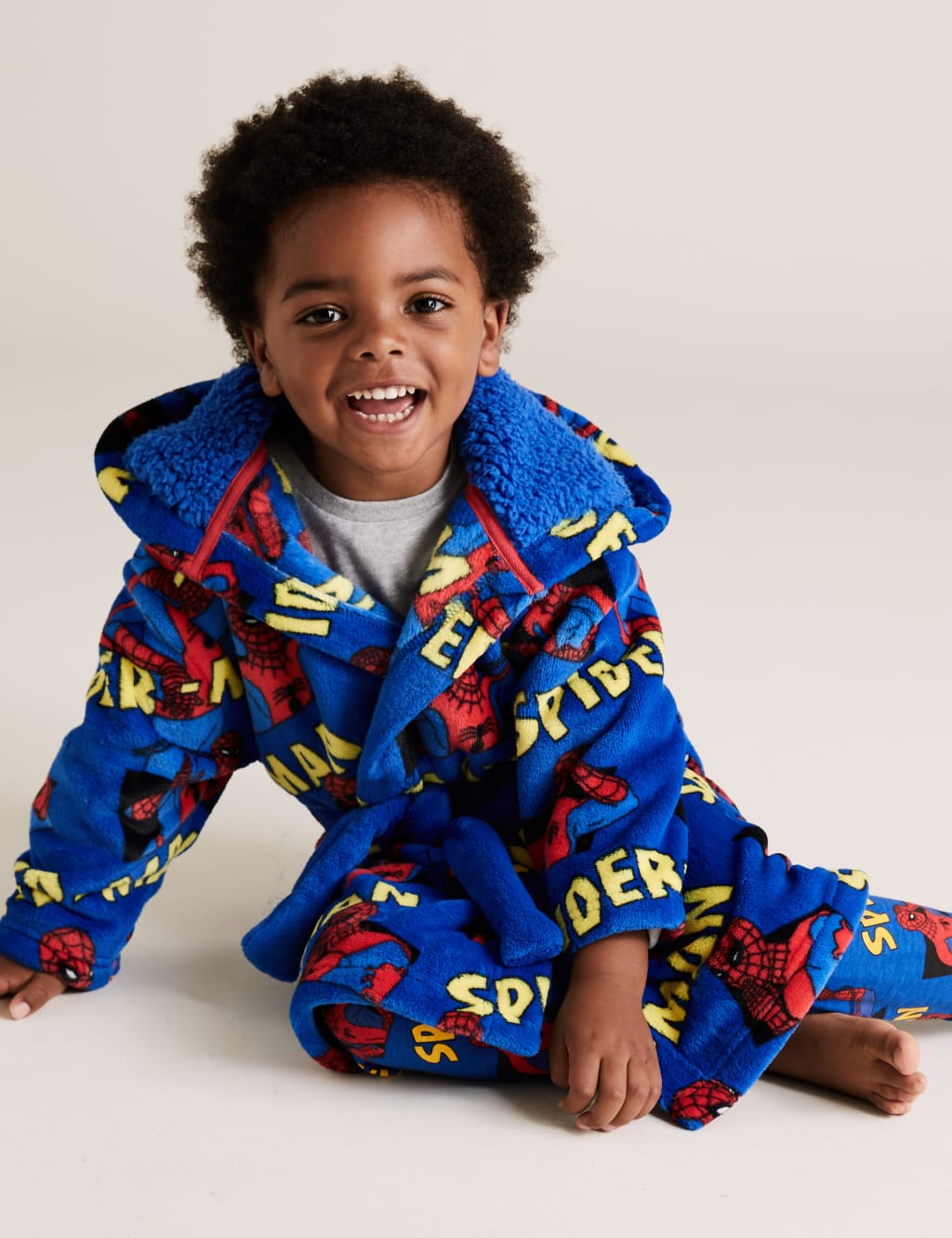 Fleece Spider-Man™ Dressing Gown (2-8 Yrs) 3 of 4