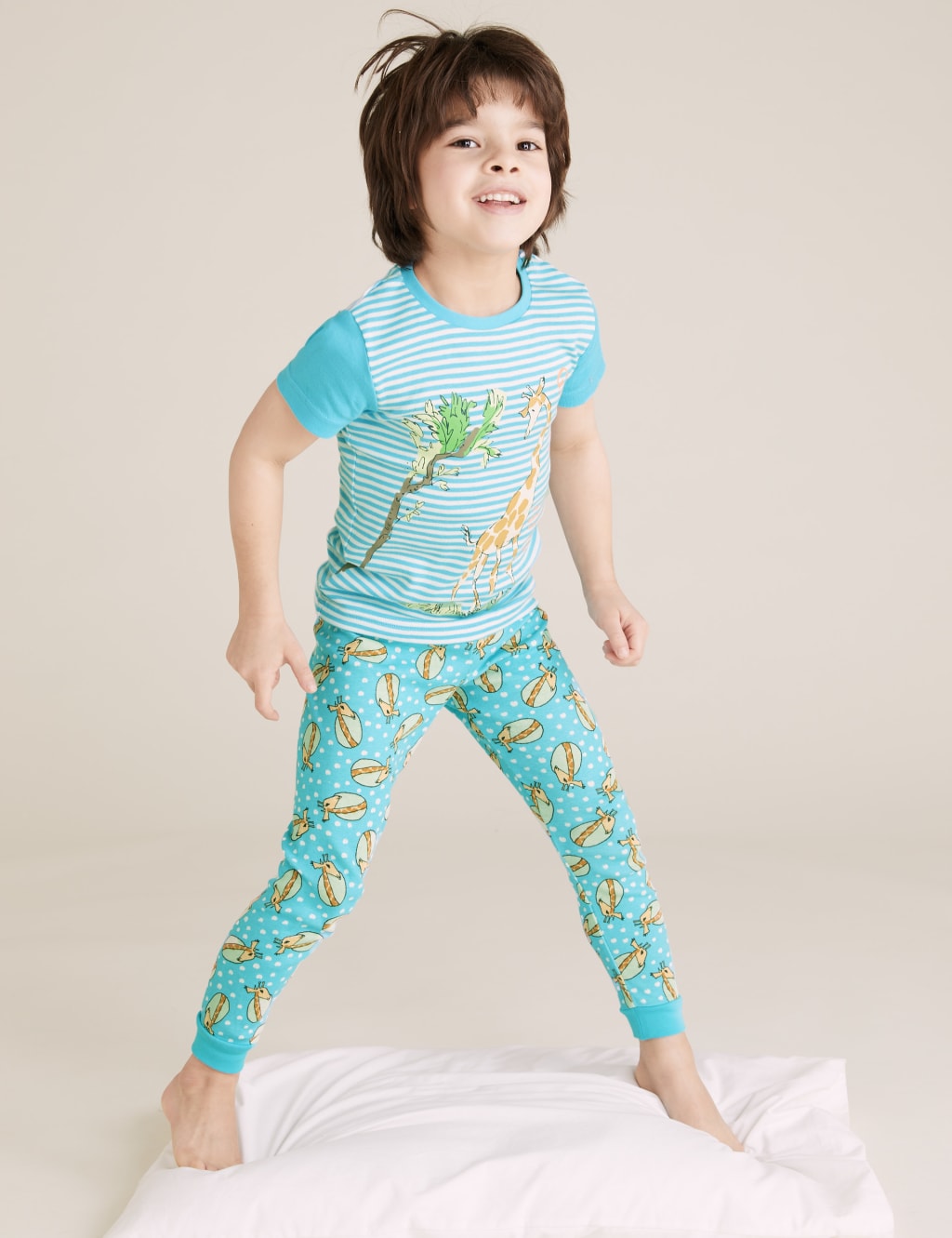 Roald Dahl™ & NHM™ Giraffe Pyjama Set (1-10 Yrs) 3 of 7