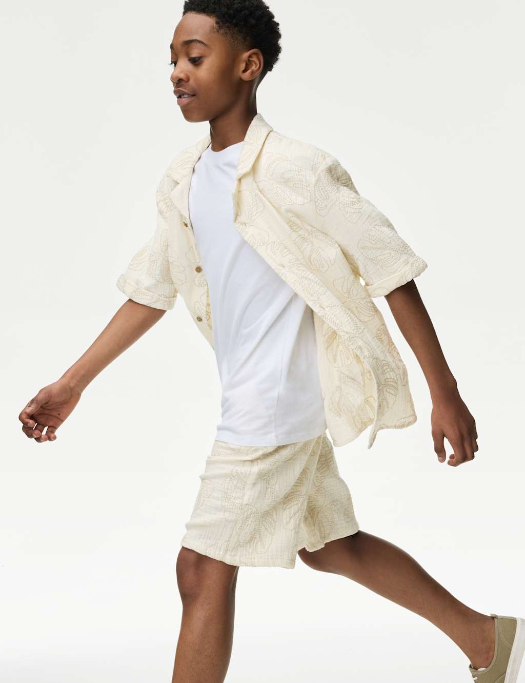 Pure Cotton Textured Palm Tree Shorts (2-16 Yrs) 3 of 6