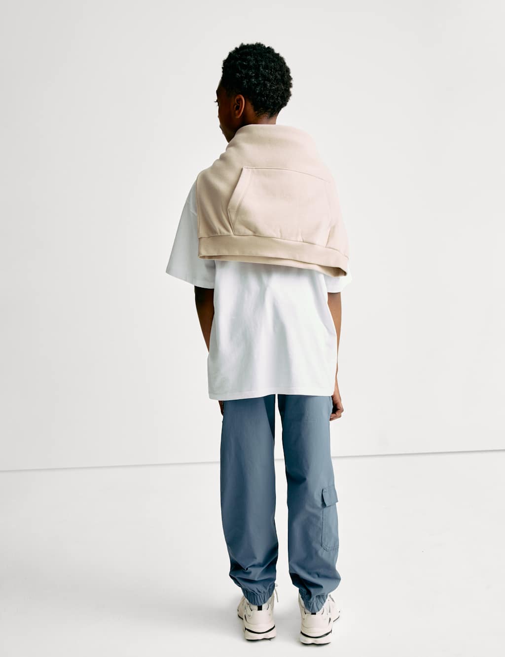Elasticated Waist Cargo Trousers (6-16 Yrs) 4 of 6