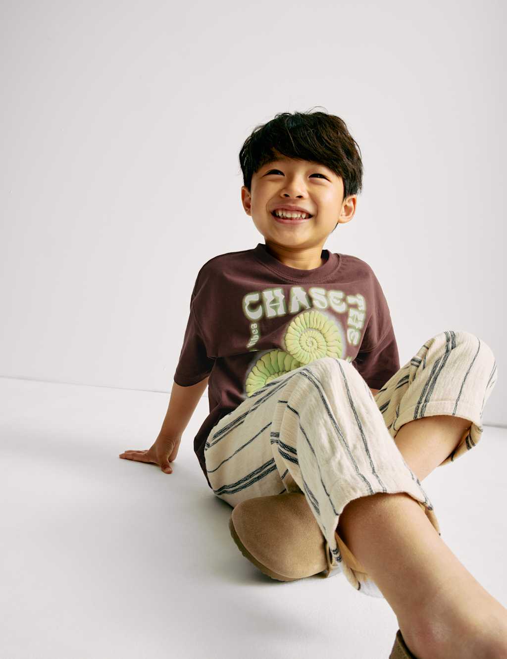 Pure Cotton Shell Graphic T-Shirt (2-8 Yrs) 3 of 8
