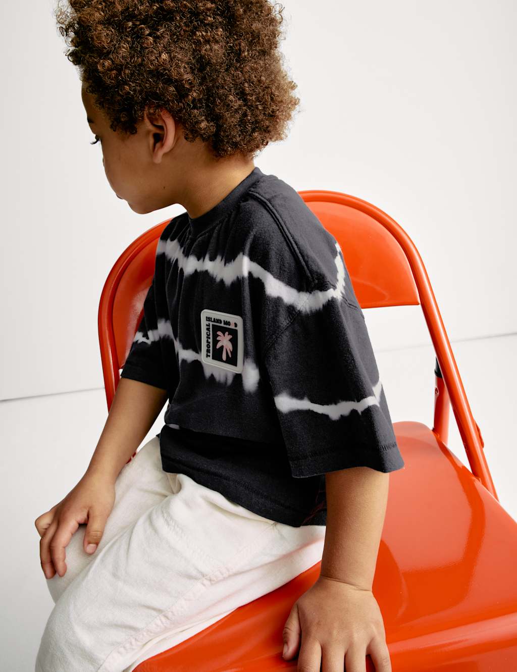 Pure Cotton Tie Dye T-Shirt (2-16 Yrs) 3 of 7