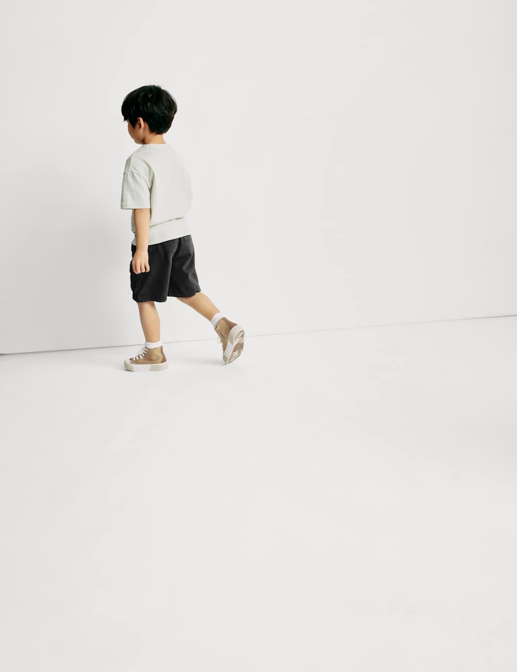 Cotton Rich Washed Cargo Shorts (2-8 Yrs) 4 of 5