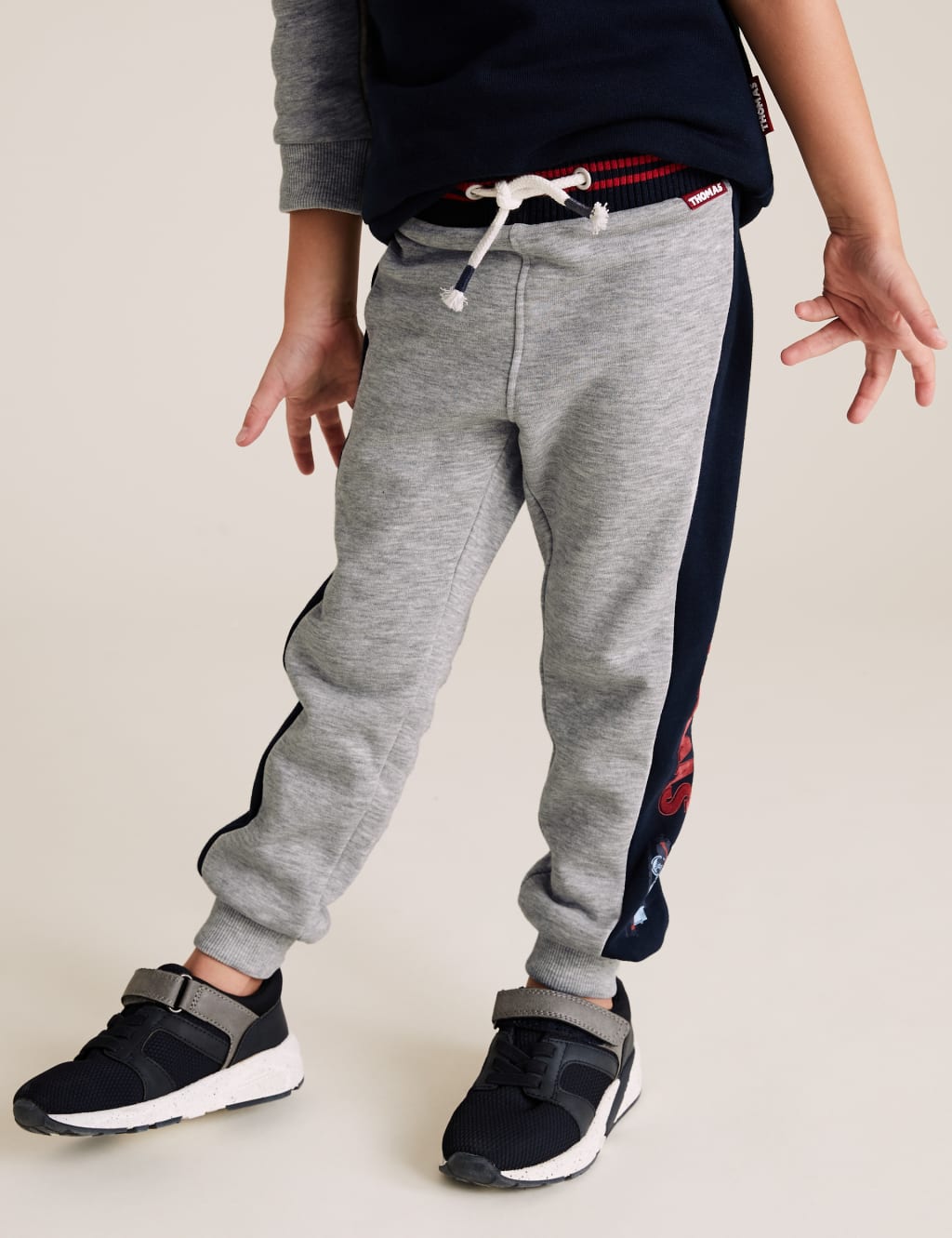 2 Piece Thomas & Friends™ Outfit (2-7 Yrs) 5 of 5