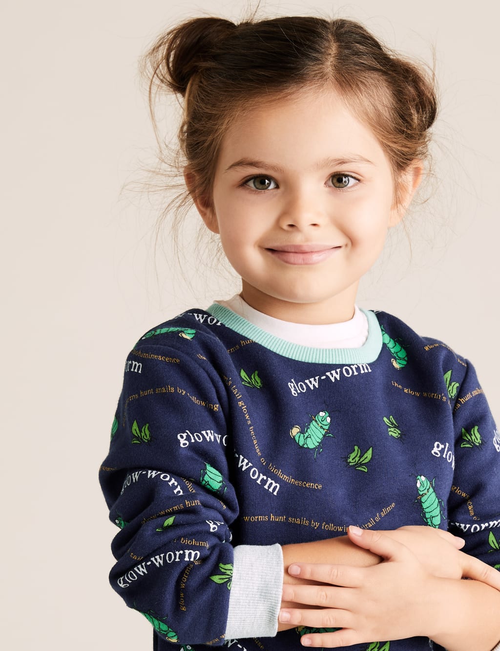 Roald Dahl™ & NHM™ Glow Worm Sweatshirt (2-7 Yrs) 4 of 6