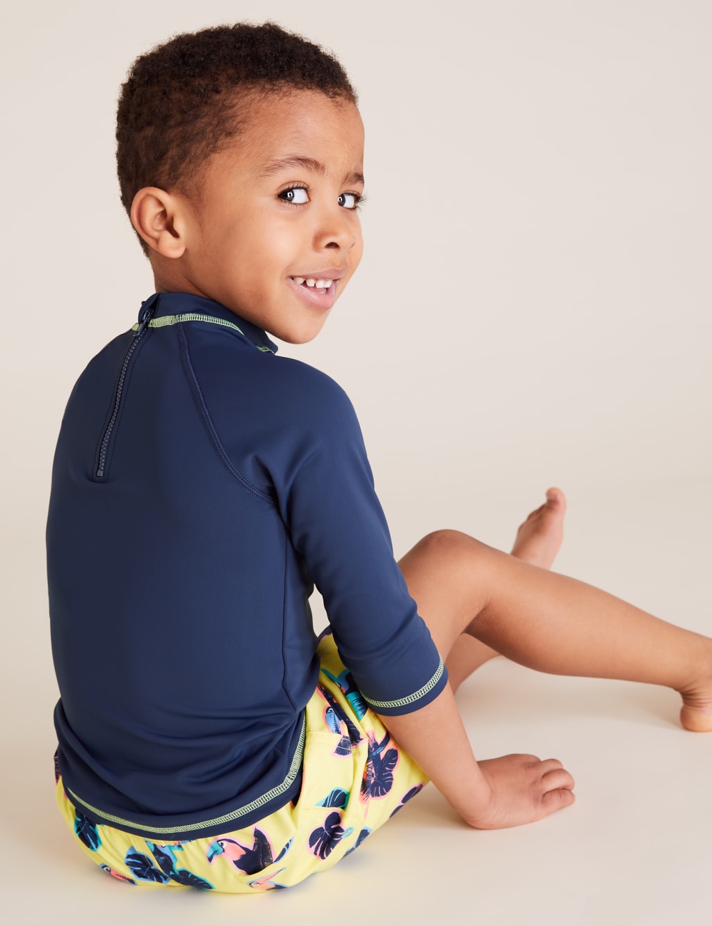 2pk Printed and Solid Rash Vests (2-7 Yrs) 4 of 4