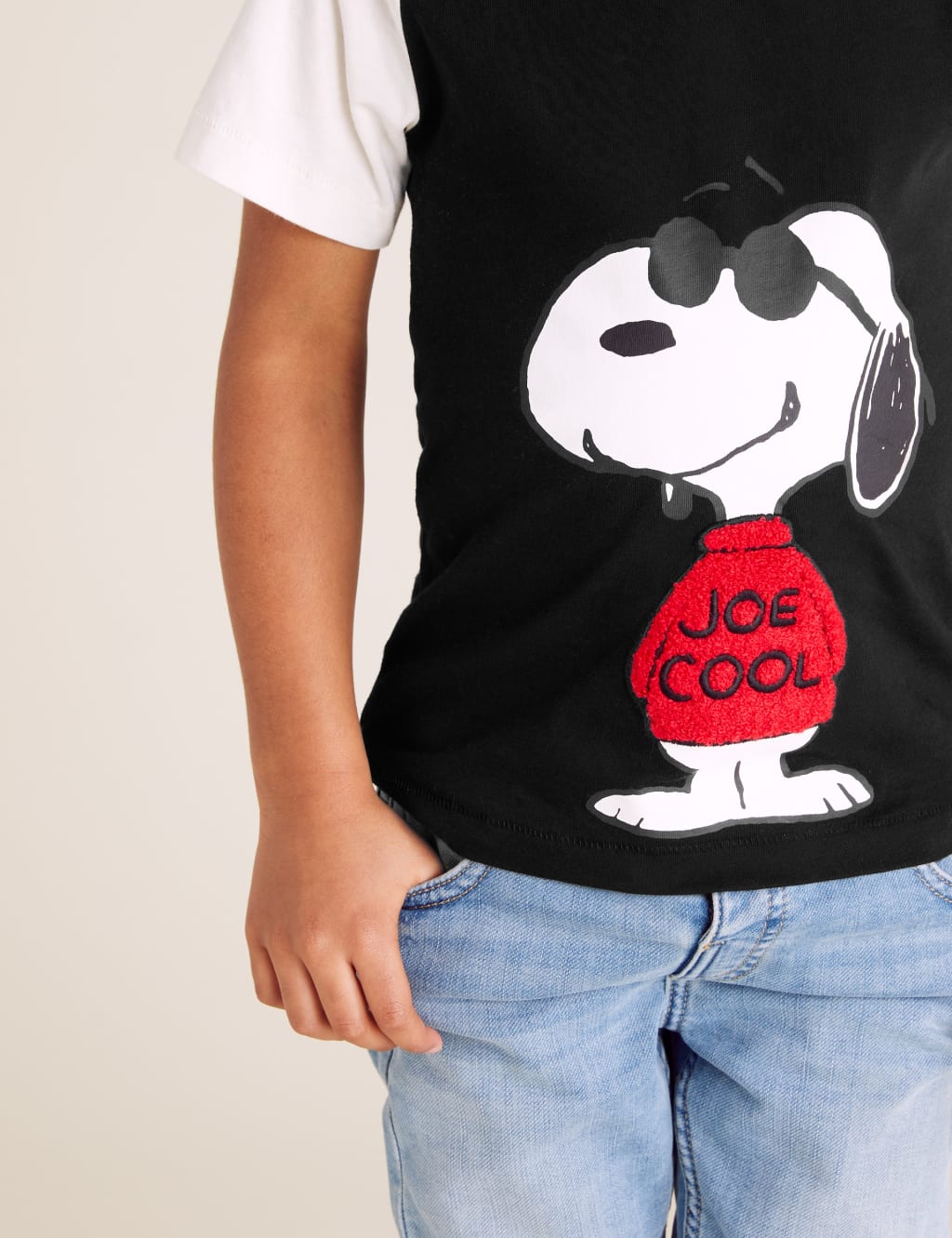 Pure Cotton Snoopy™ T-Shirt (2-7 Yrs) 3 of 5