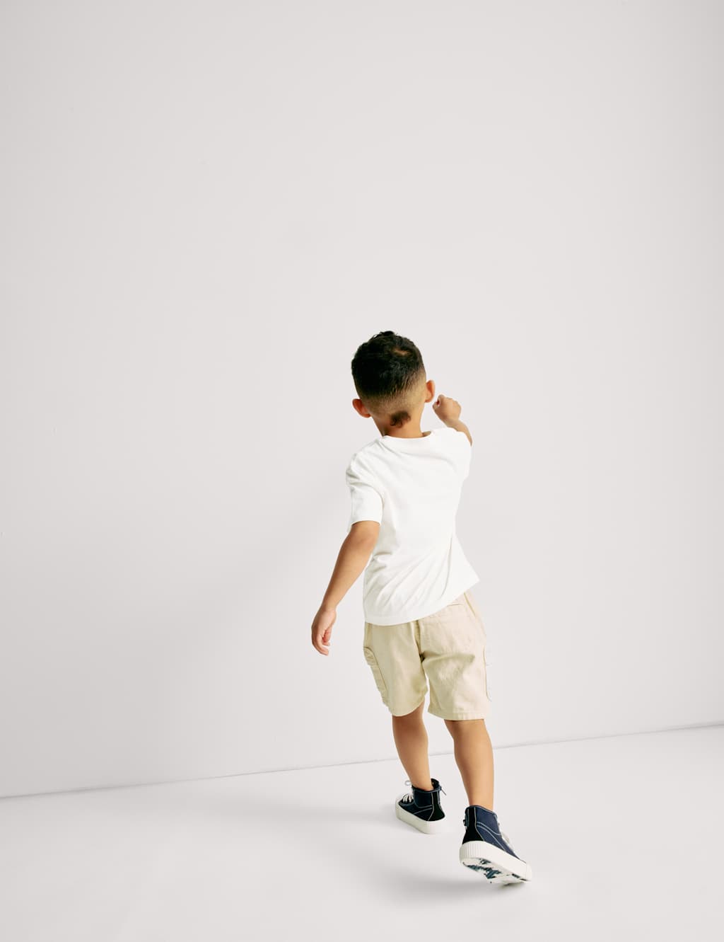 Pure Cotton Desert Graphic T-Shirt (2-8 Yrs) 4 of 6