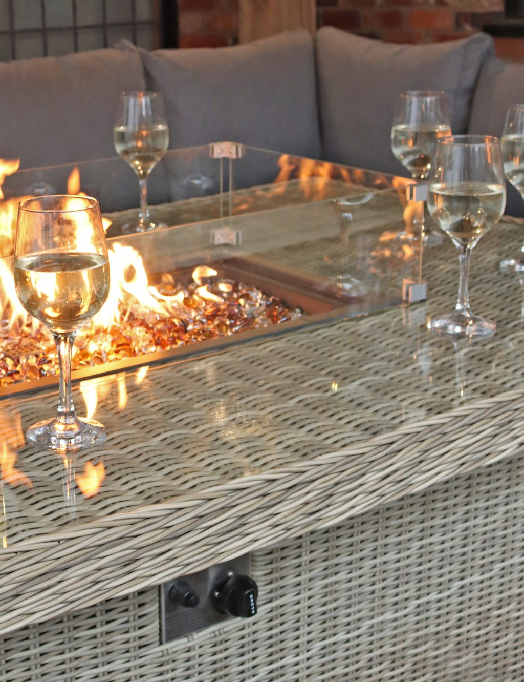 Wentworth 8 Seater Fire-Pit Lounge Set 4 of 9