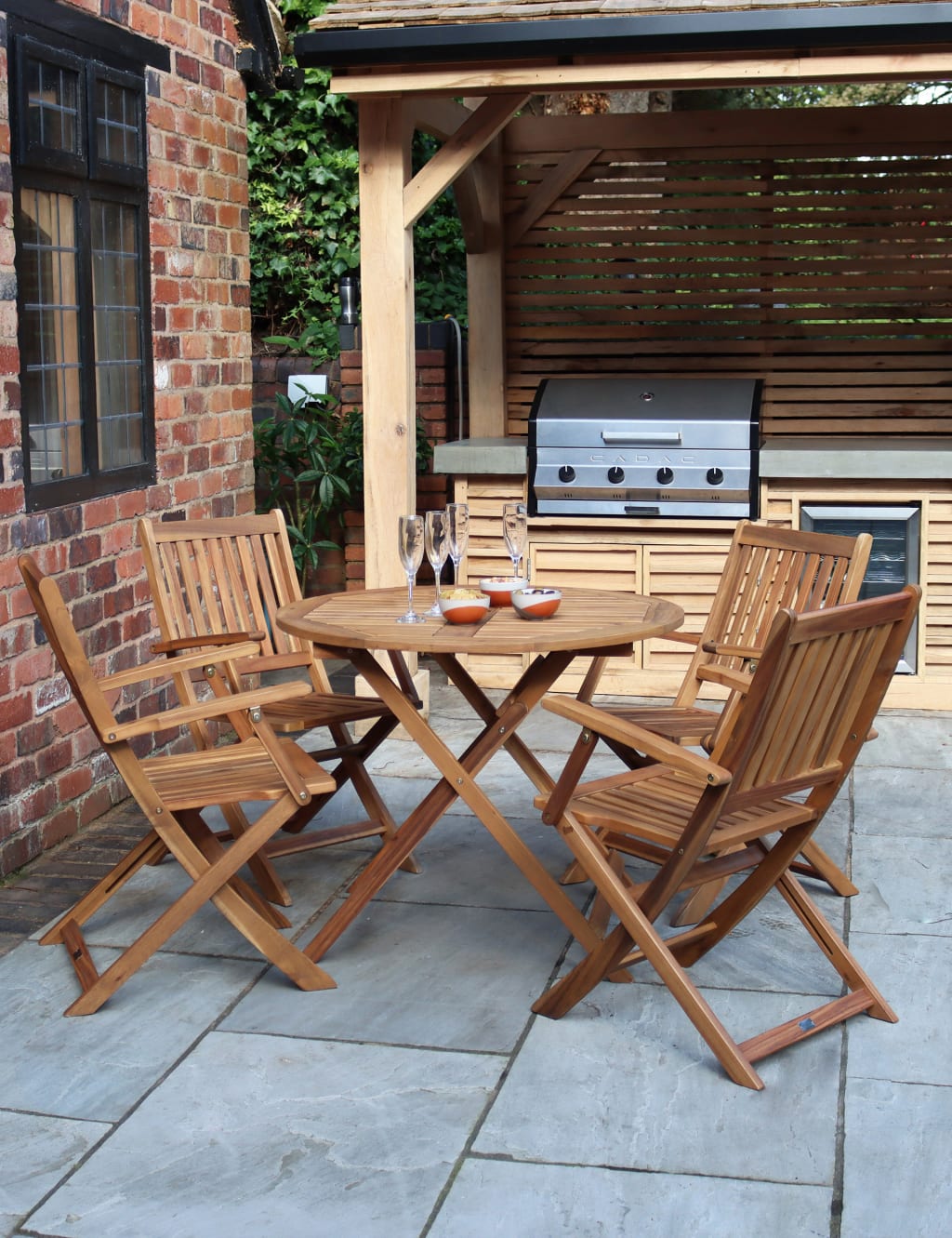 Manhattan 4 Seater Garden Table & Chairs 1 of 4