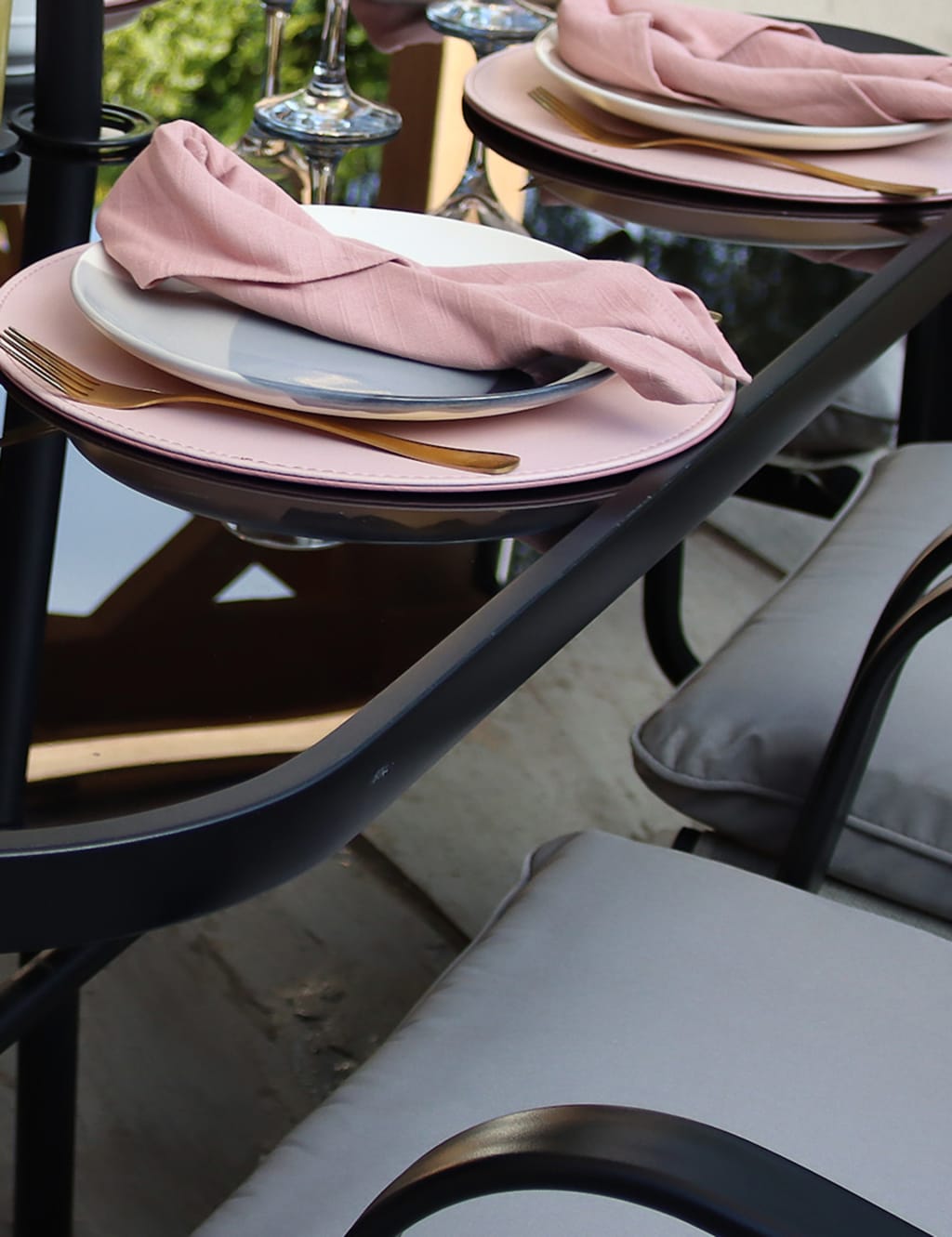 Amalfi 6 Seater Garden Table & Chairs 2 of 5