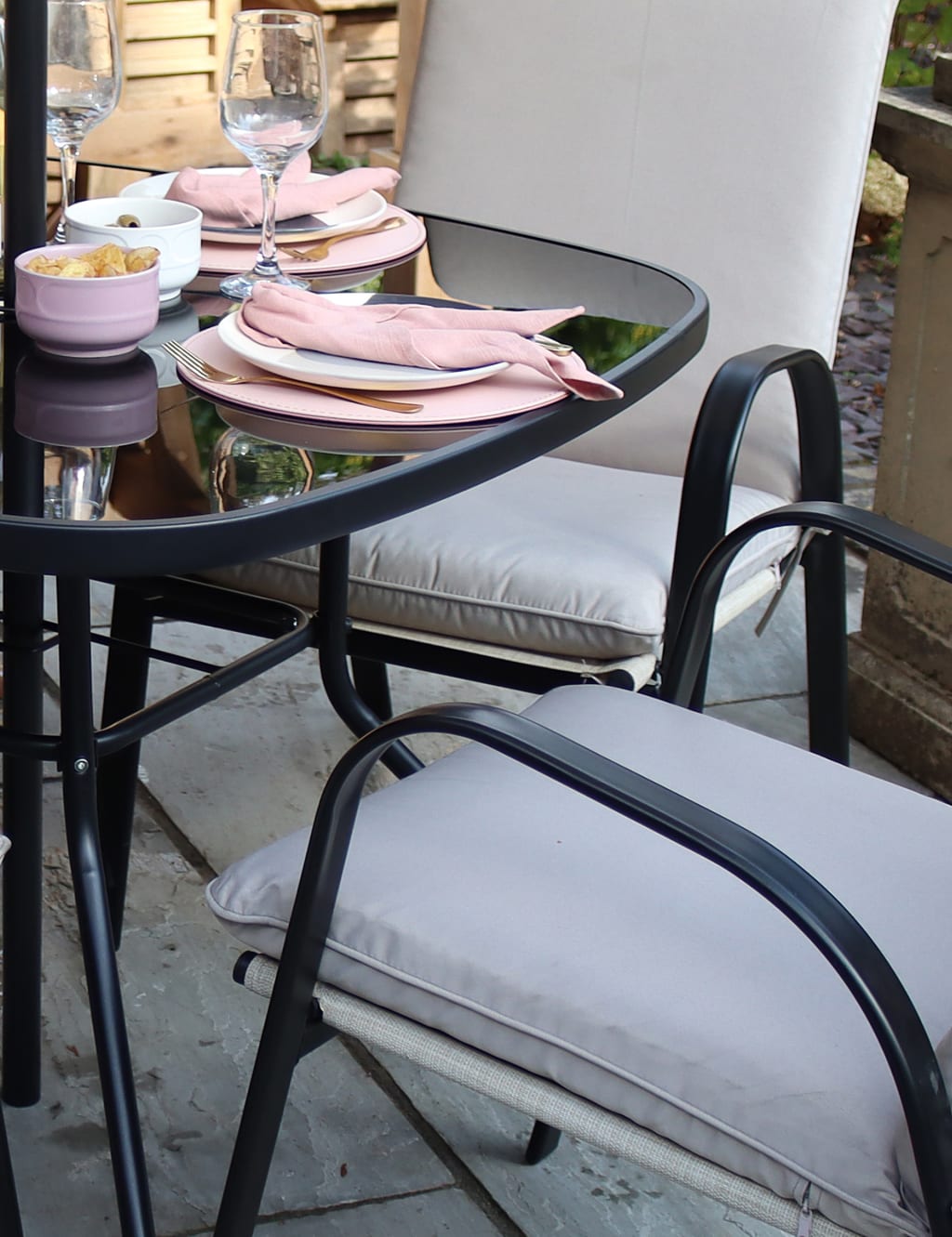 Amalfi 4 Seater Garden Dining Set 2 of 5