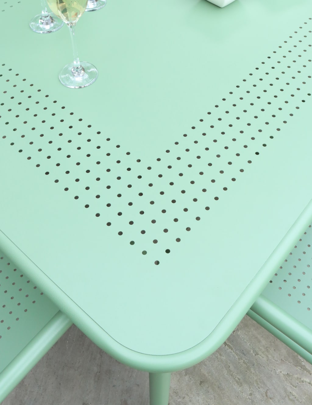 Porto 6 Seater Rectangle Garden Table & Chairs 3 of 4