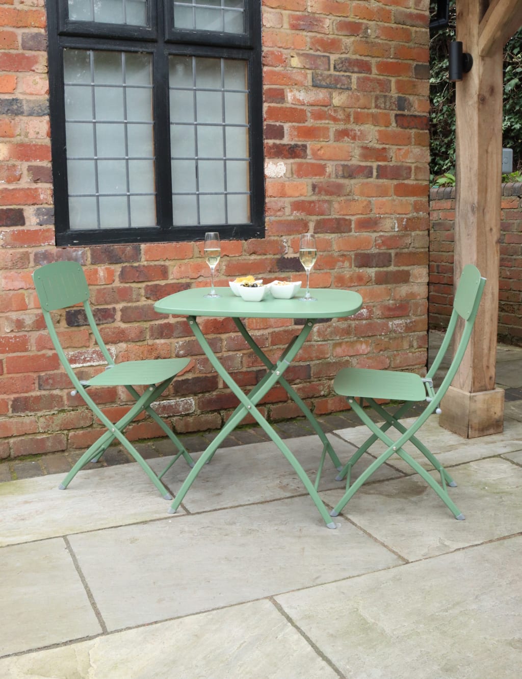 Venice Bistro Garden Table & Chairs 2 of 6