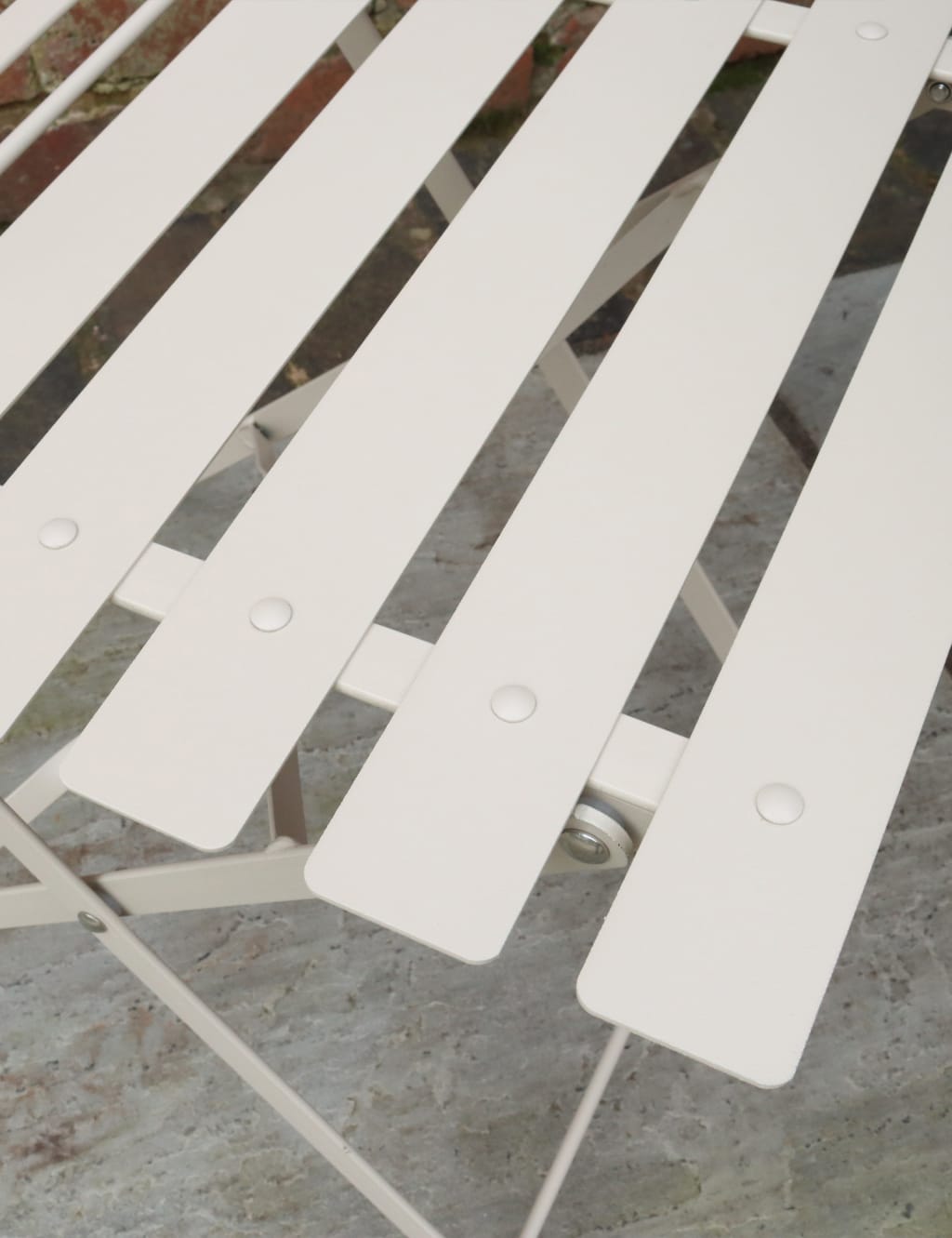 Padstow Bistro Garden Table & Chairs 2 of 6