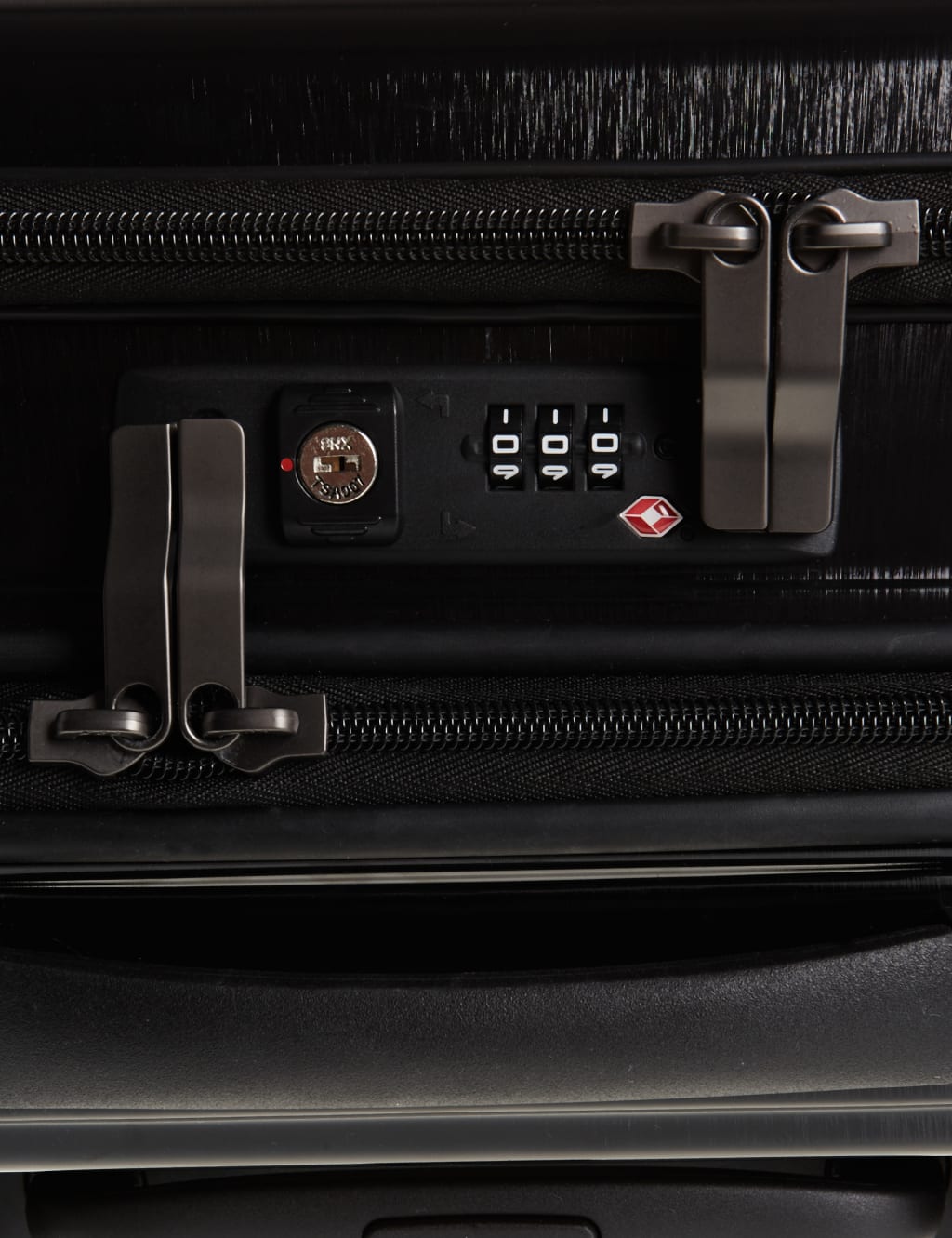 Cabin 4 Wheel Hard Mobile Office Suitcase with Security Zip 7 of 7