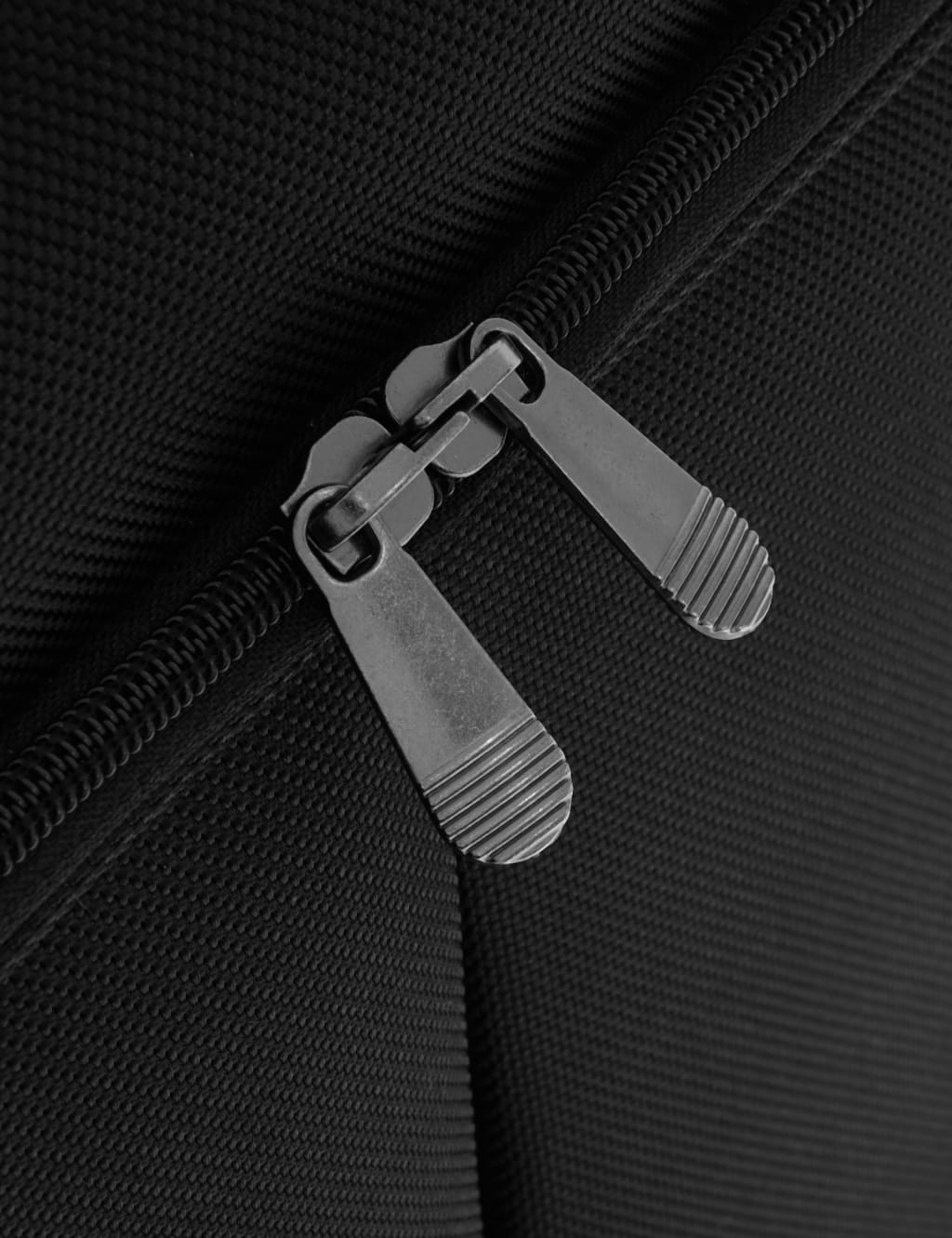 Cabin 2 Wheel Soft Mobile Office Suitcase with Security Zip 5 of 6
