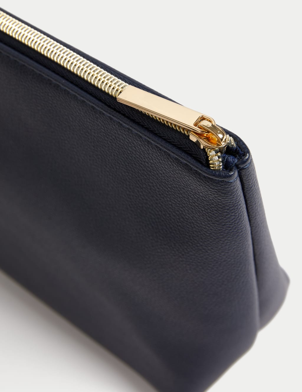 Faux Leather Wash Bag 3 of 3