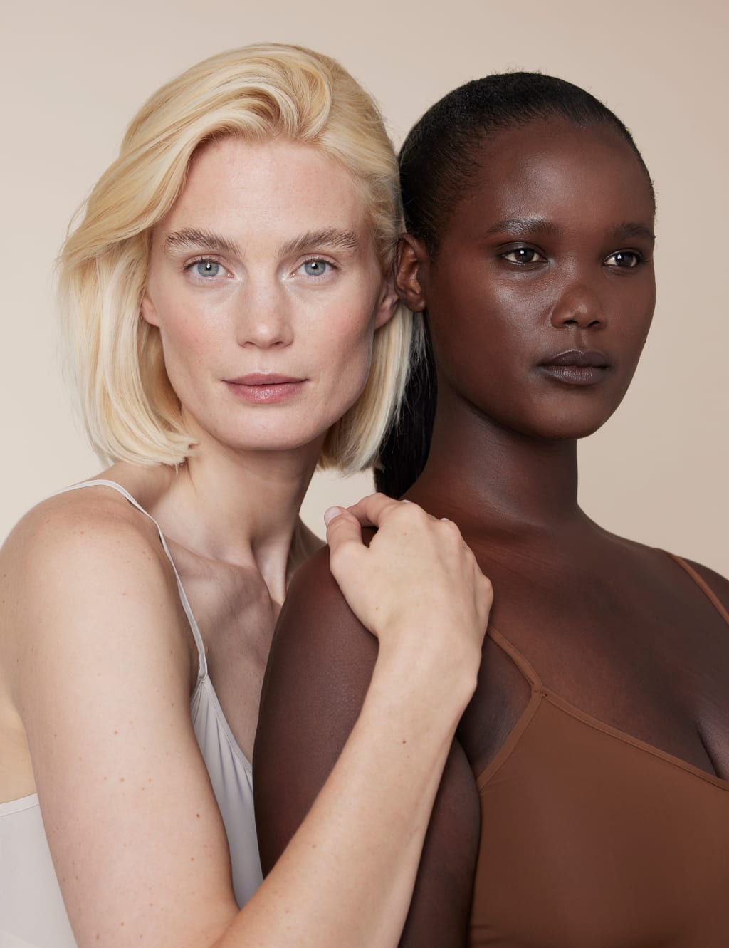 Lasting Miracle Finish Foundation 30ml 4 of 9