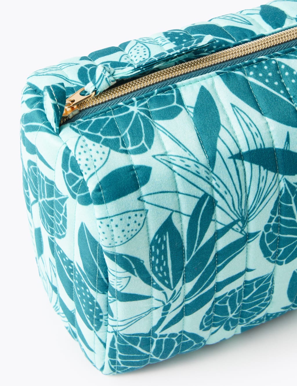 Leaf Print Make-Up Wash Bag 3 of 3