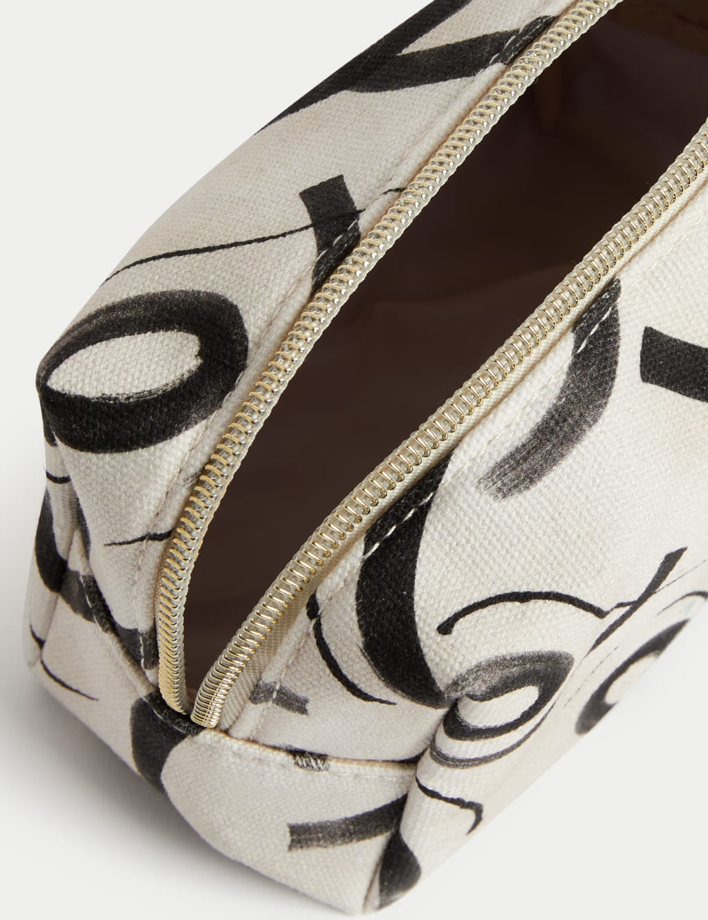 Square Monochrome Washbag 2 of 3