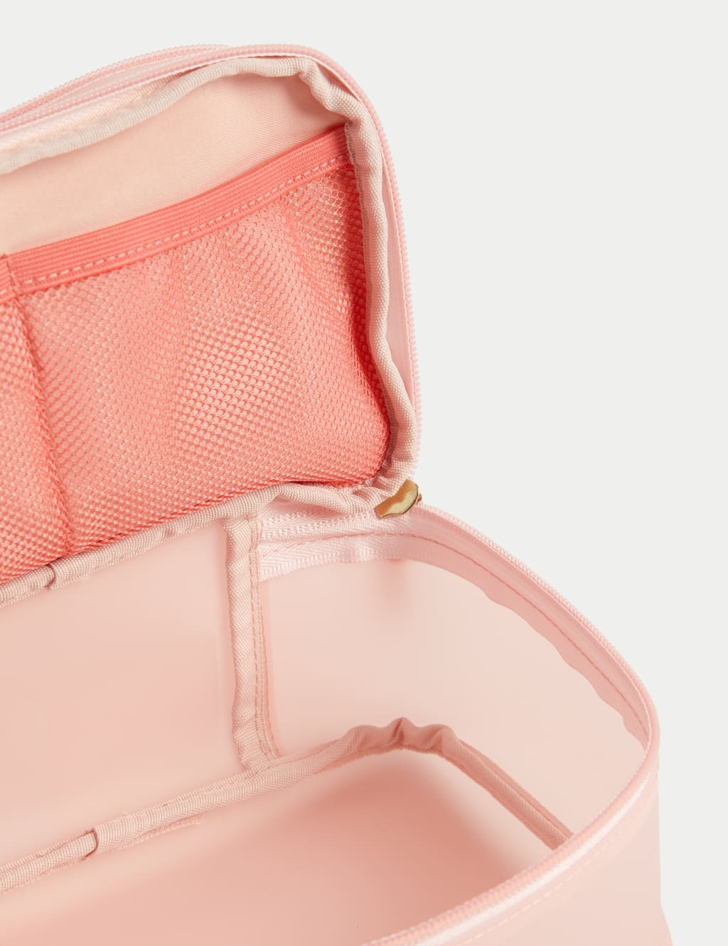 Matching wash bag and makeup bag sale