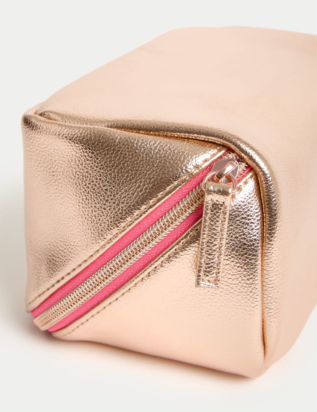 Wide Opening Travel Makeup Bag 2 of 3