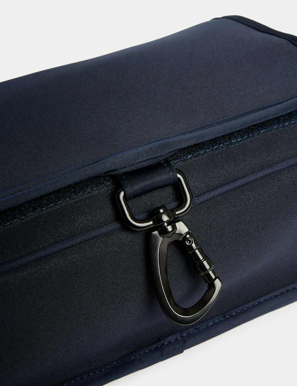 Hanging Toiletry Bag 2 of 3