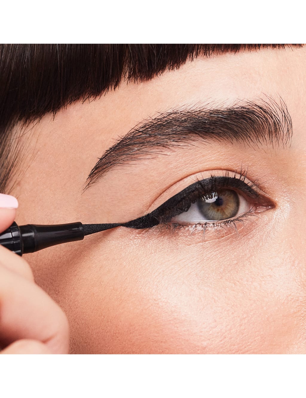 Roller Black Liquid Eyeliner 1ml 6 of 12