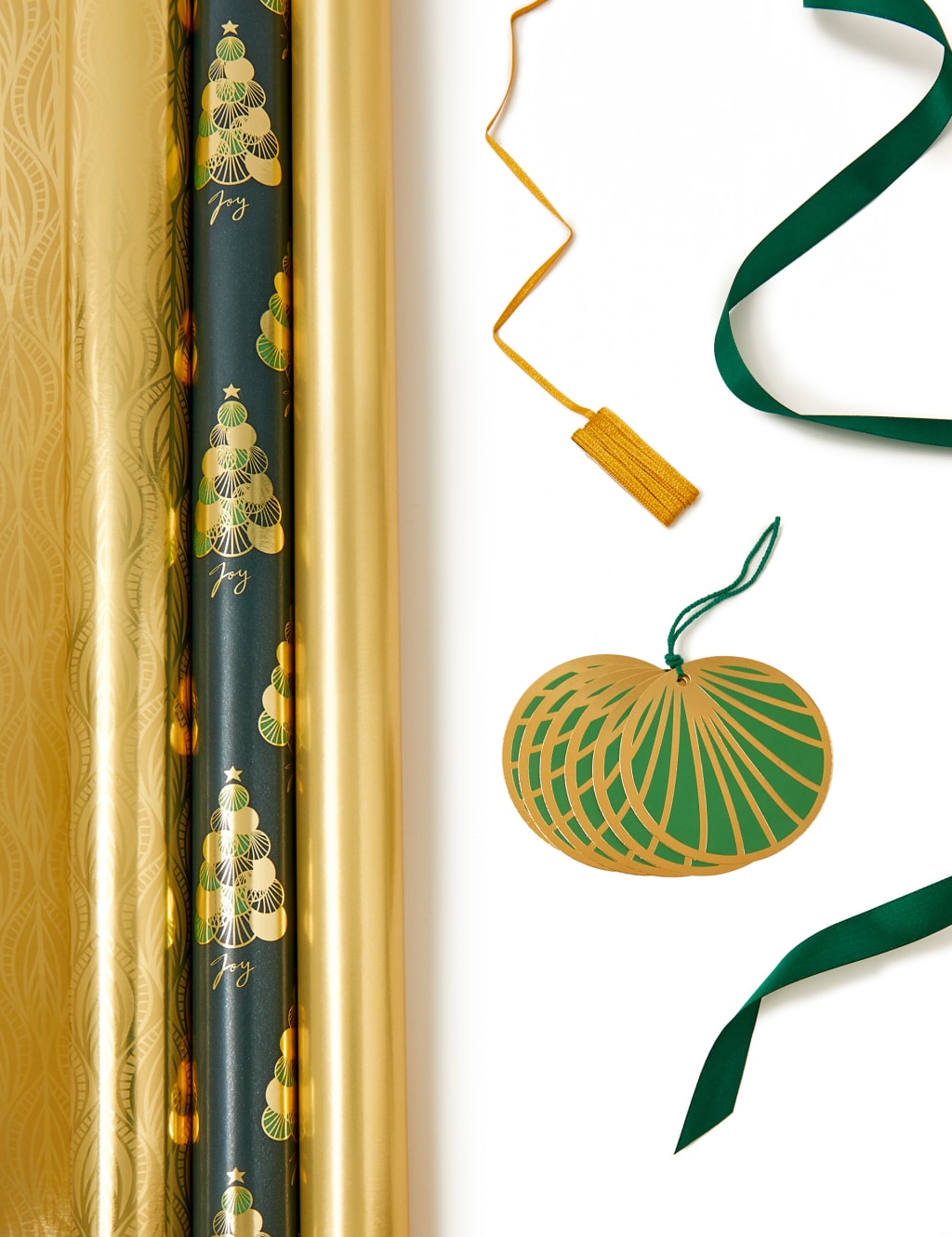 Luxe Christmas Wrapping Paper Pack 4.5m 1 of 2