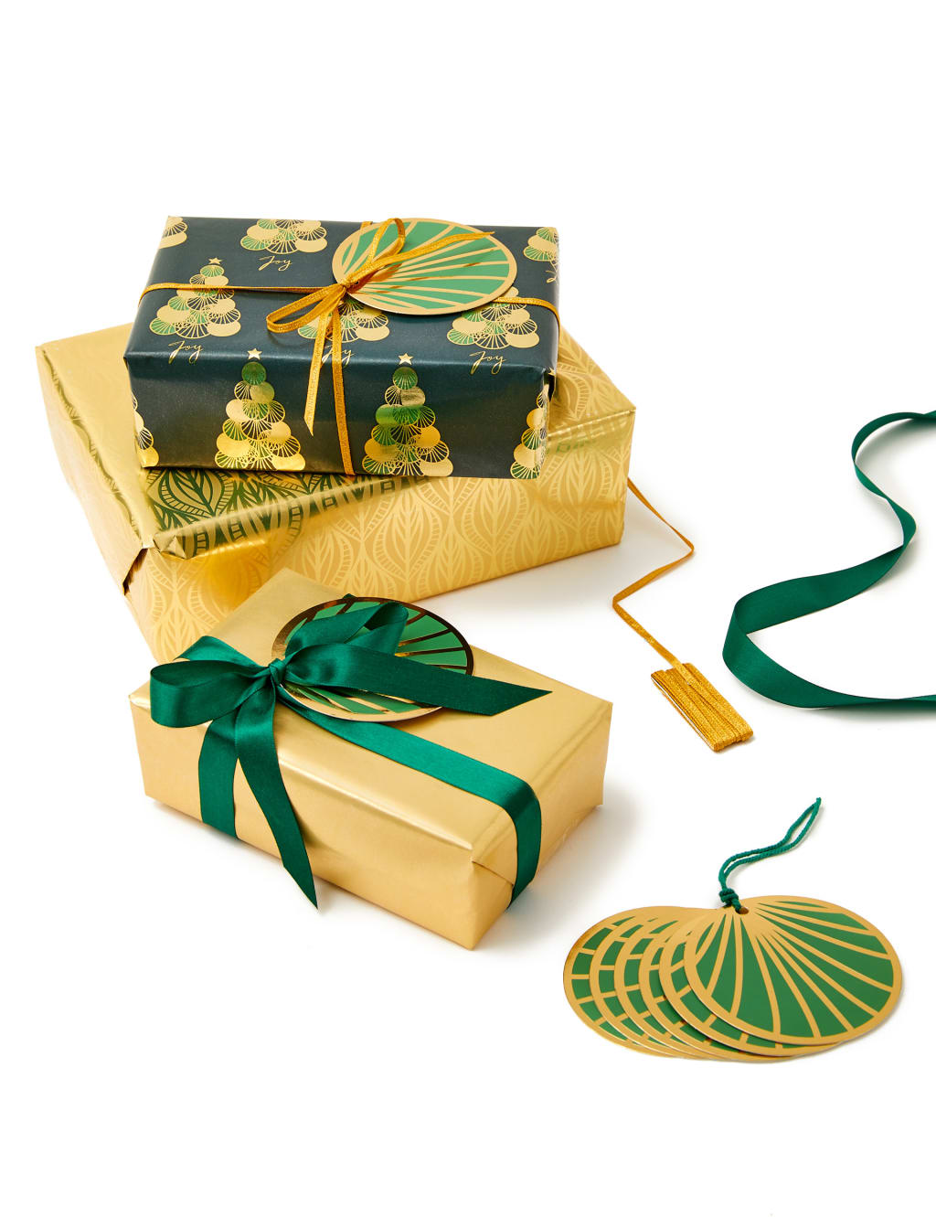 Luxe Christmas Wrapping Paper Pack 4.5m 2 of 2