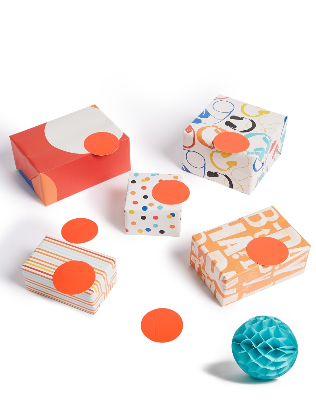 Pack of 10 Sheets of Gift Wrap & Tags 2 of 2