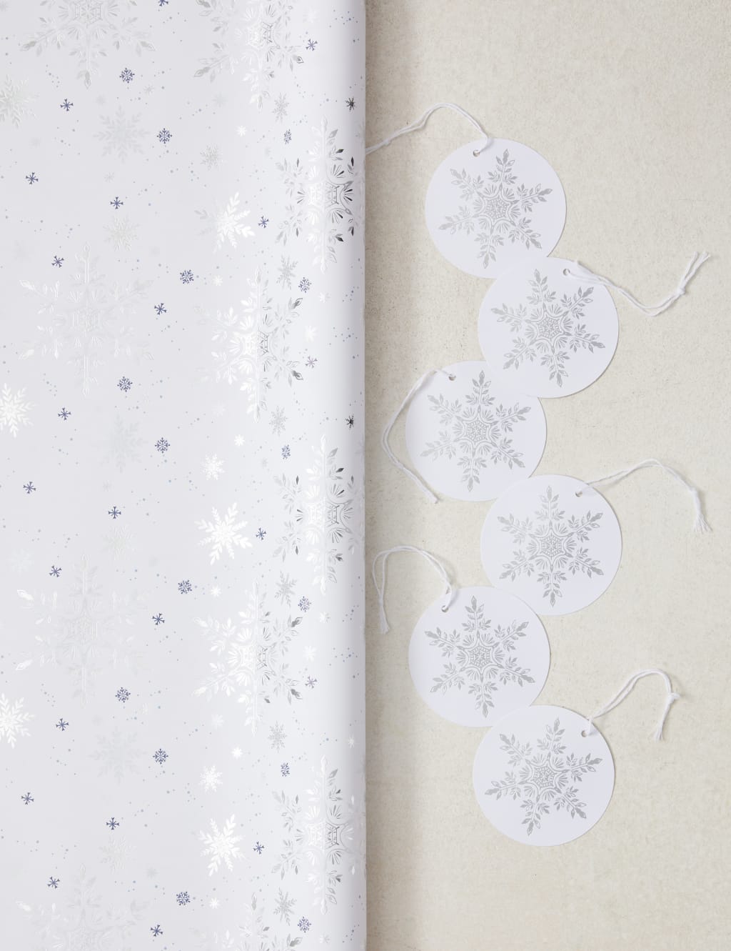 Snowflakes Christmas Wrapping Paper & Gift Tags Pack 2 of 2