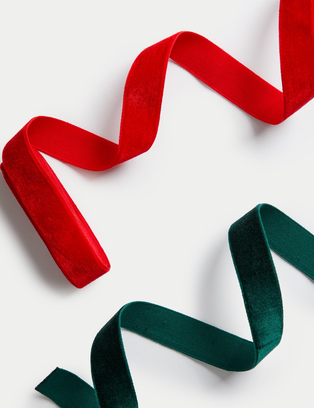 Christmas Luxury Velvet Ribbon Pack - Red & Green 2 of 2