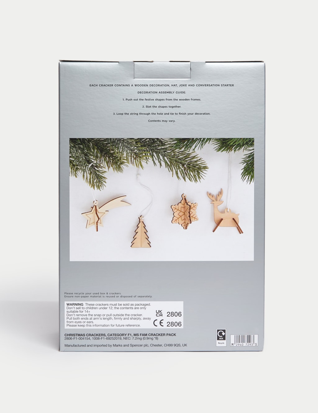 8 Christmas Crackers - Mistletoe Design 3 of 3