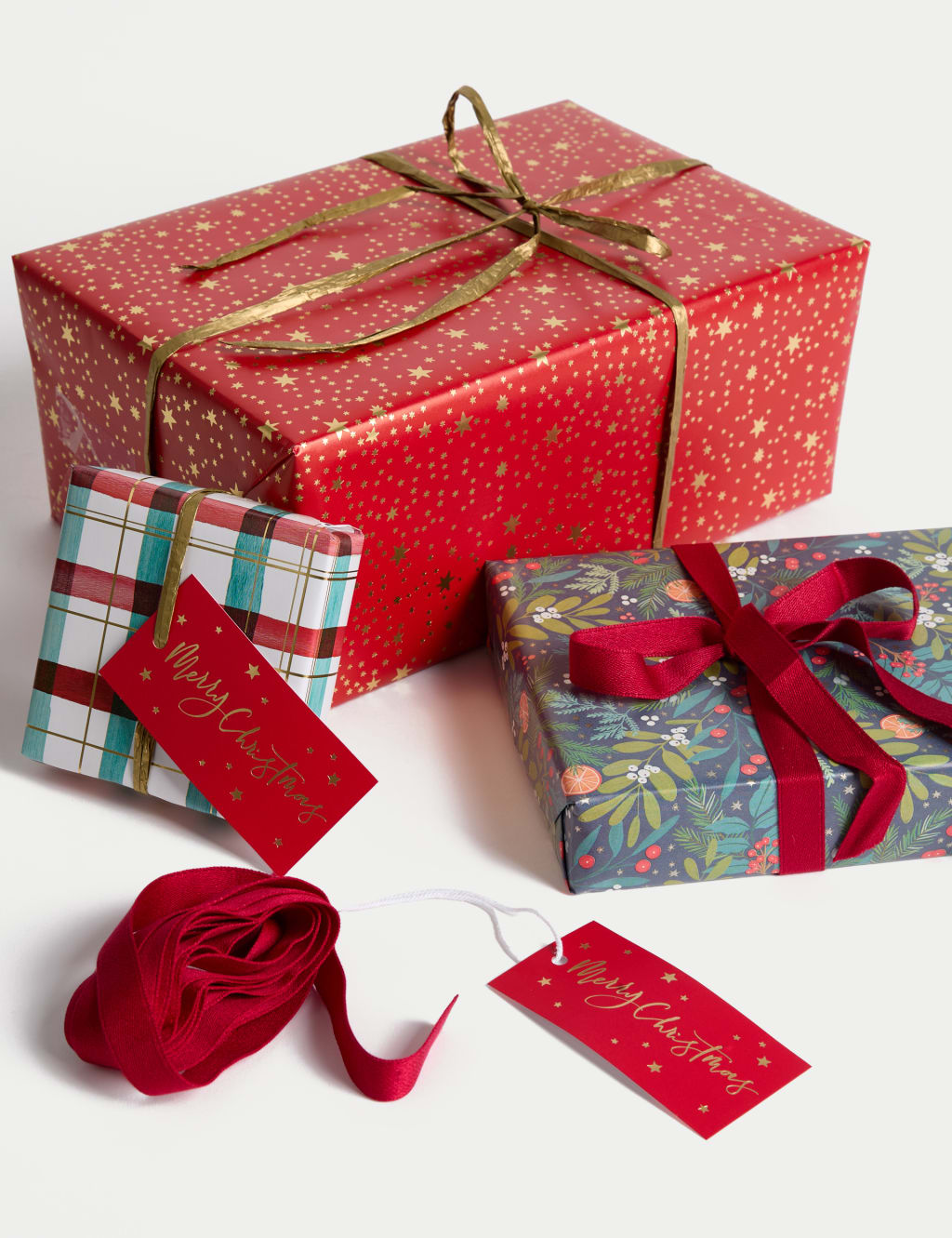 6M Gift Wrap, Ribbon & Raffia Paper - Red Festive Design 2 of 2