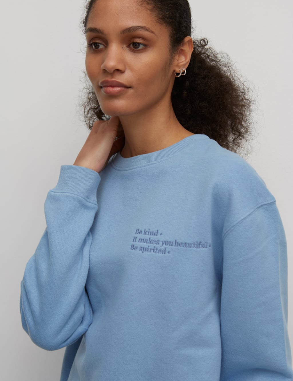 Be Kind Slogan Crew Neck Sweatshirt 3 of 5