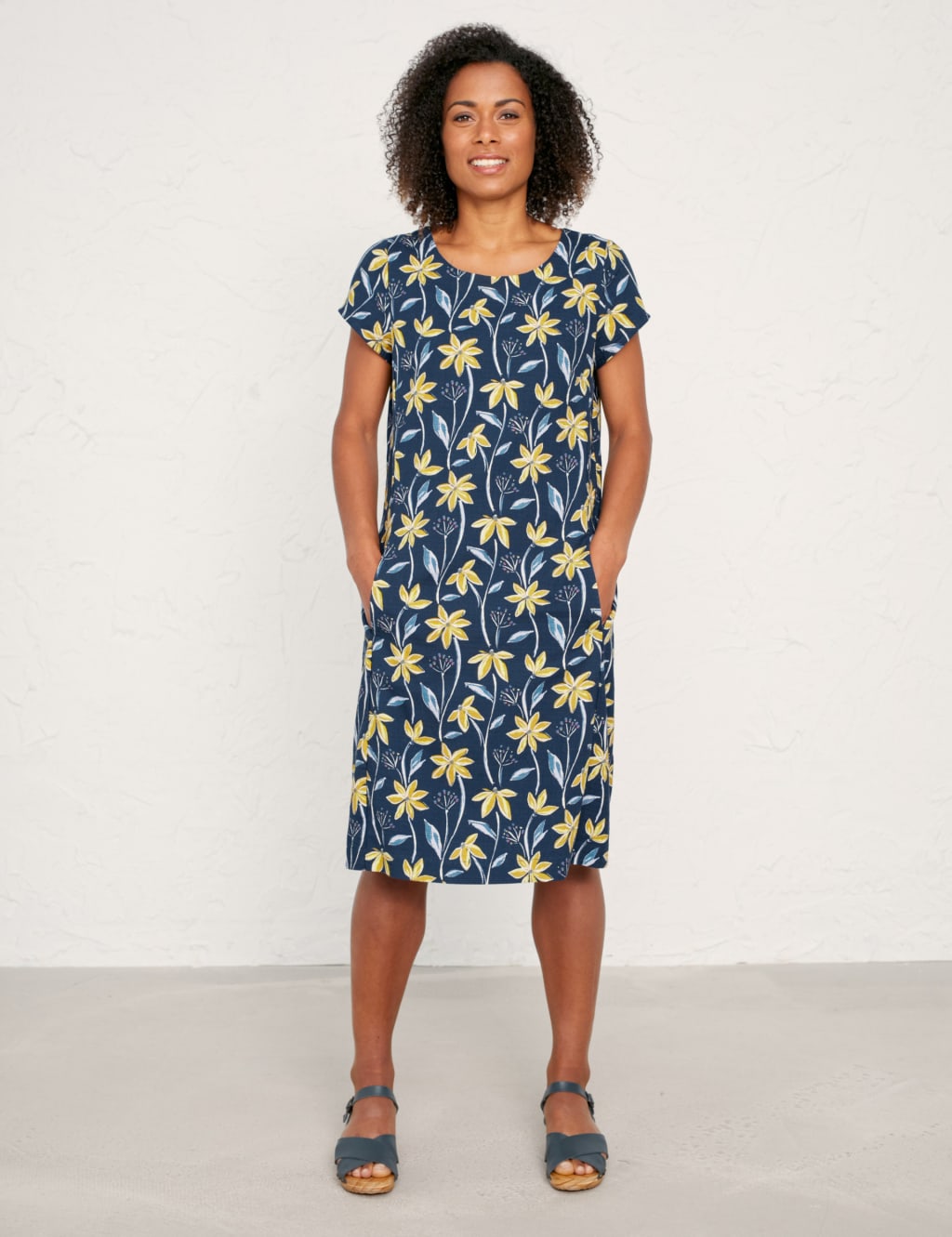 Linen Rich Floral Knee Length Shift Dress 4 of 6