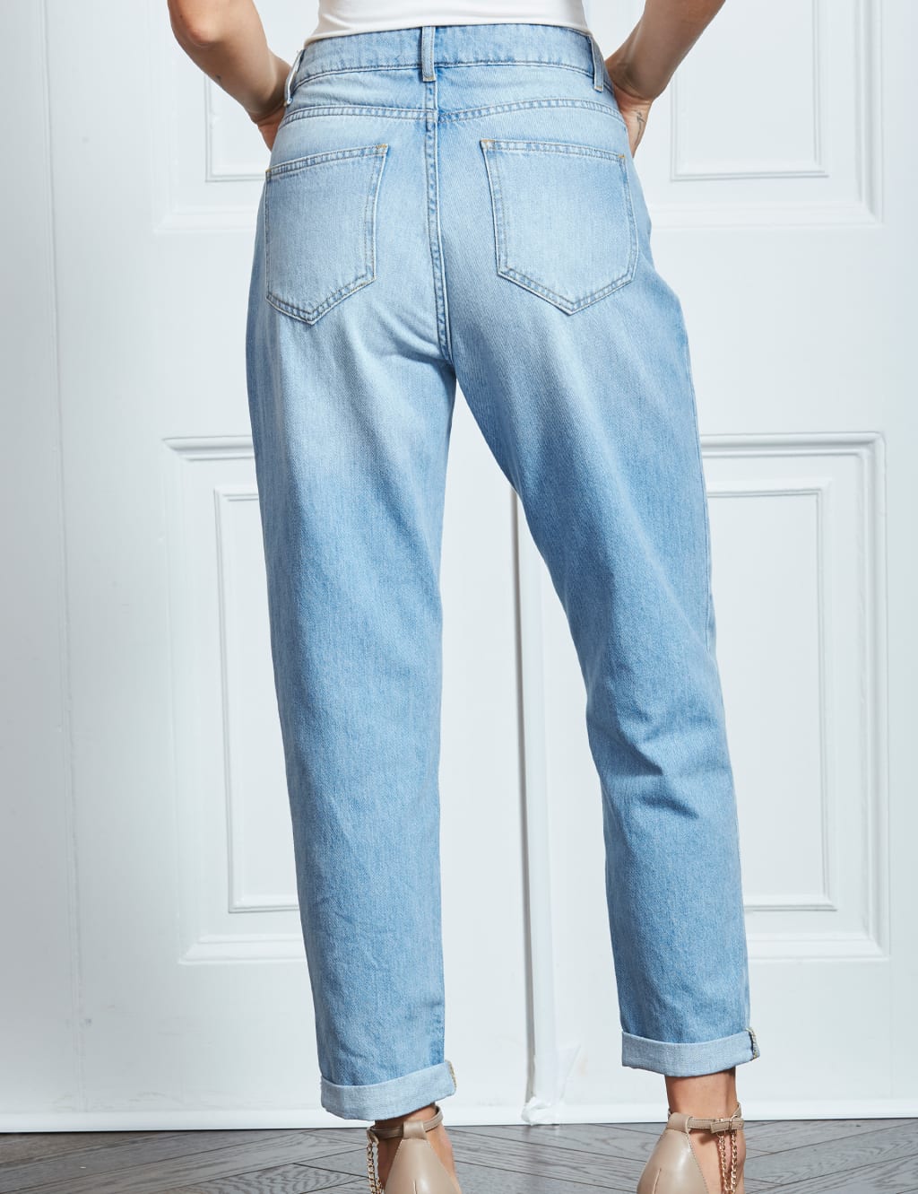 Girlfriend High Waisted Jeans 3 of 5