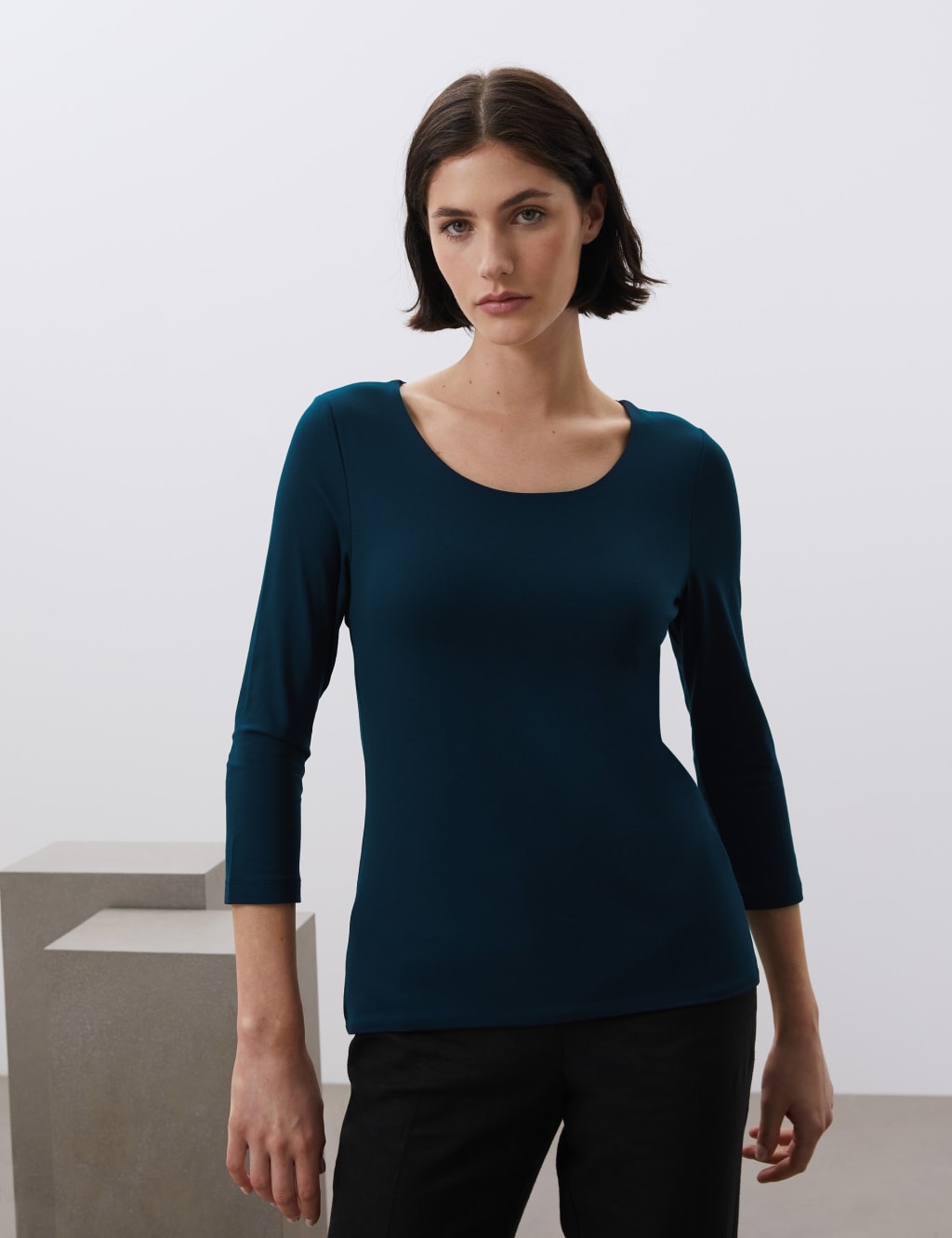 Jersey Scoop Neck 3/4 Sleeve Top 3 of 6