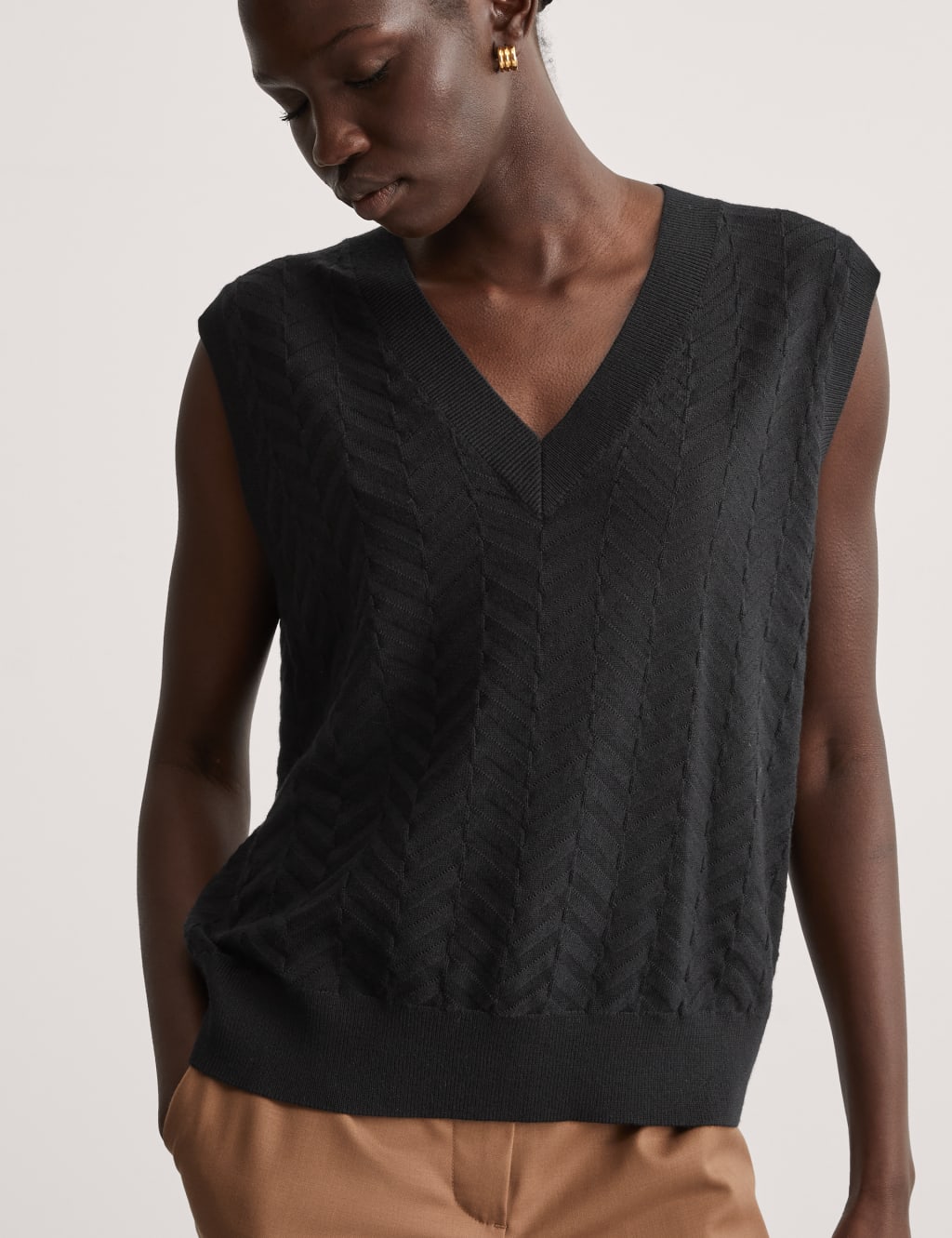 Black knitted vest cheap