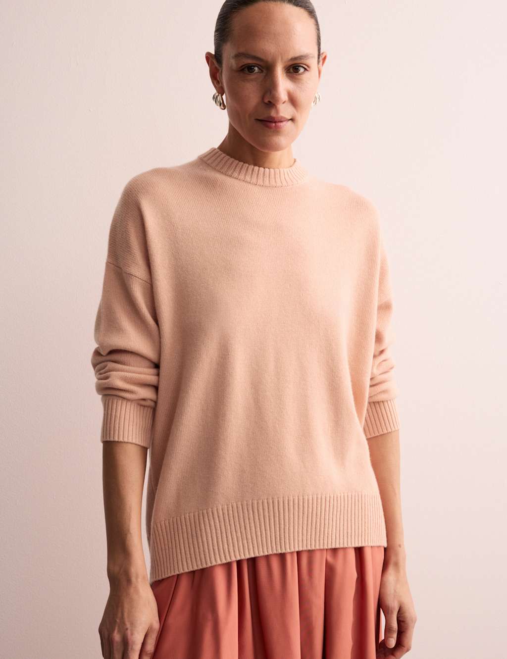 Pure Cashmere Crew Neck Relaxed Jumper 6 of 7