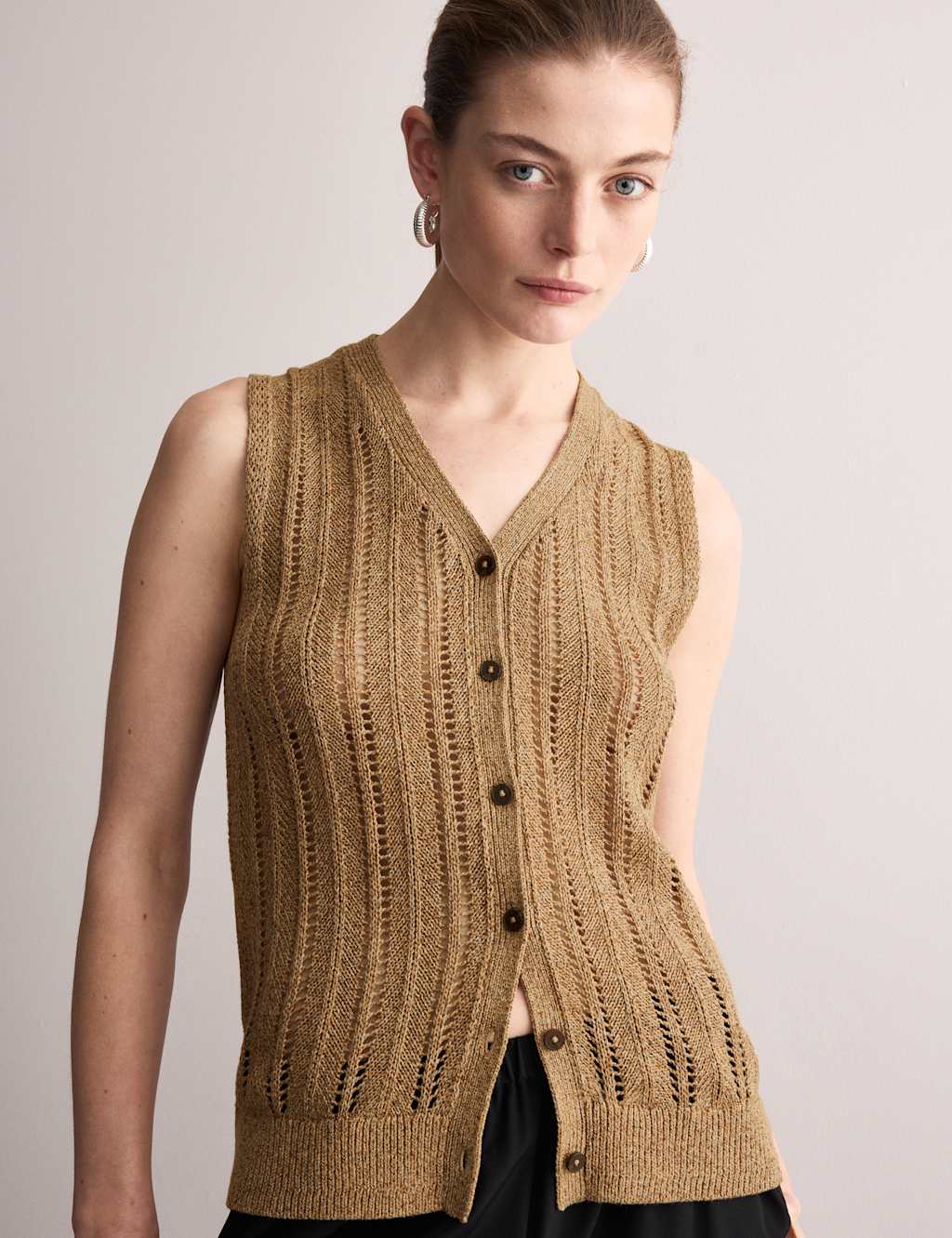 Linen Blend V-Neck Knitted Vest 3 of 6