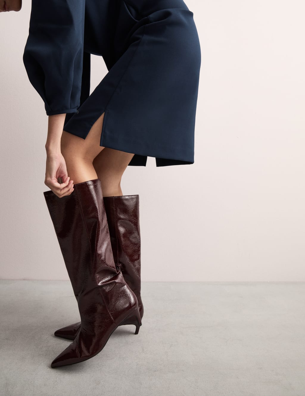 Crew Neck Knee Length Shift Dress 5 of 7