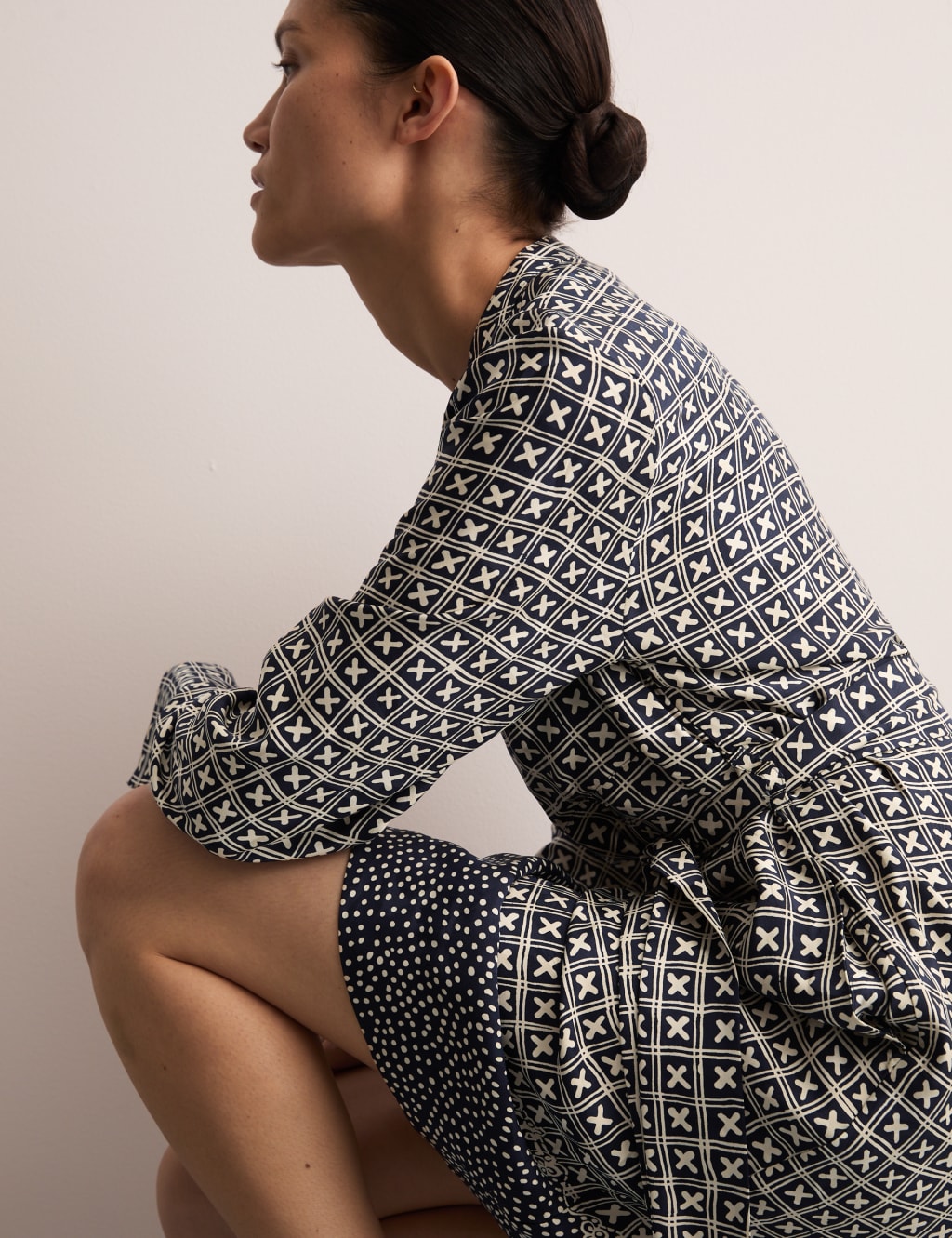 Printed Knee Length Shift Dress 5 of 8
