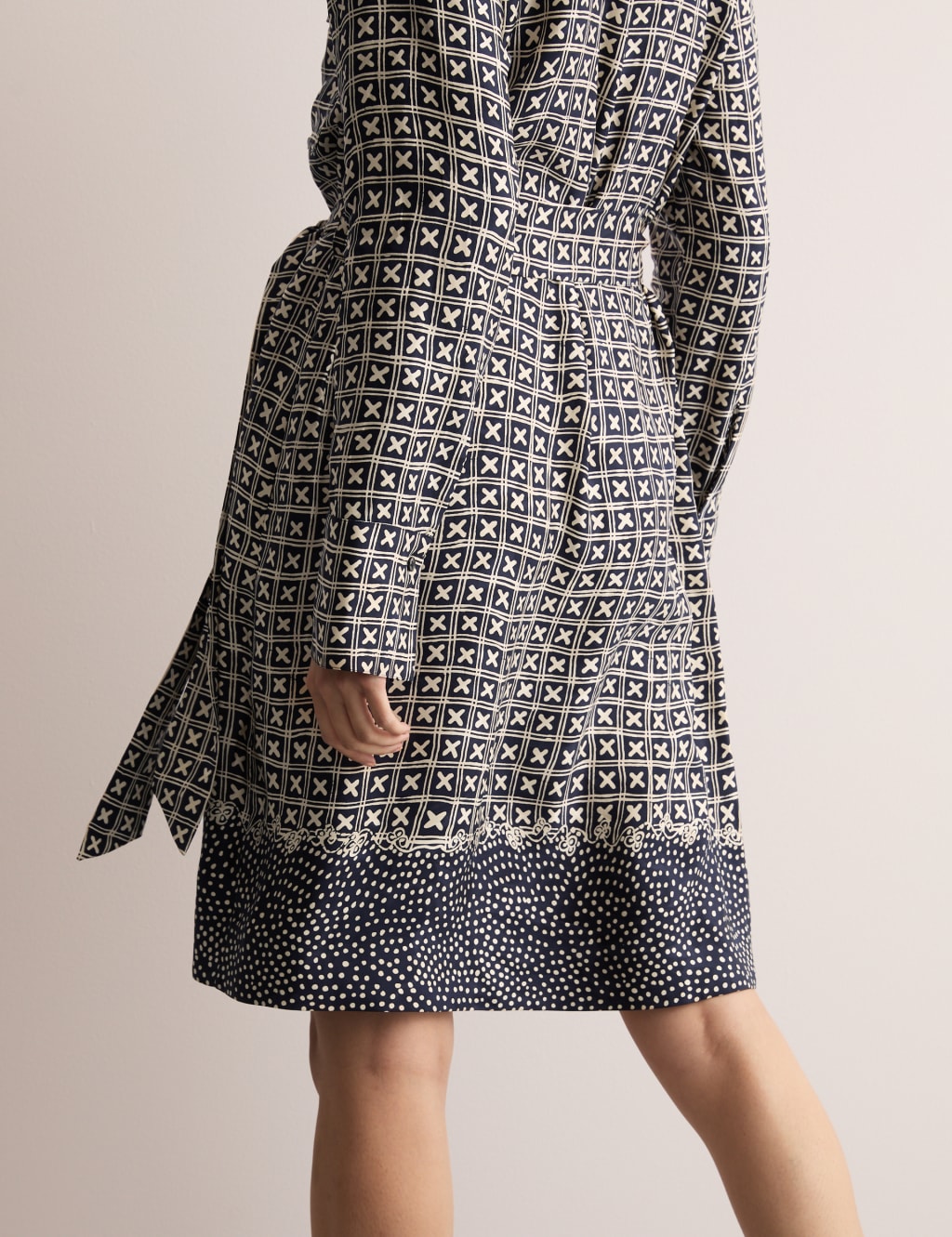 Printed Knee Length Shift Dress 6 of 8