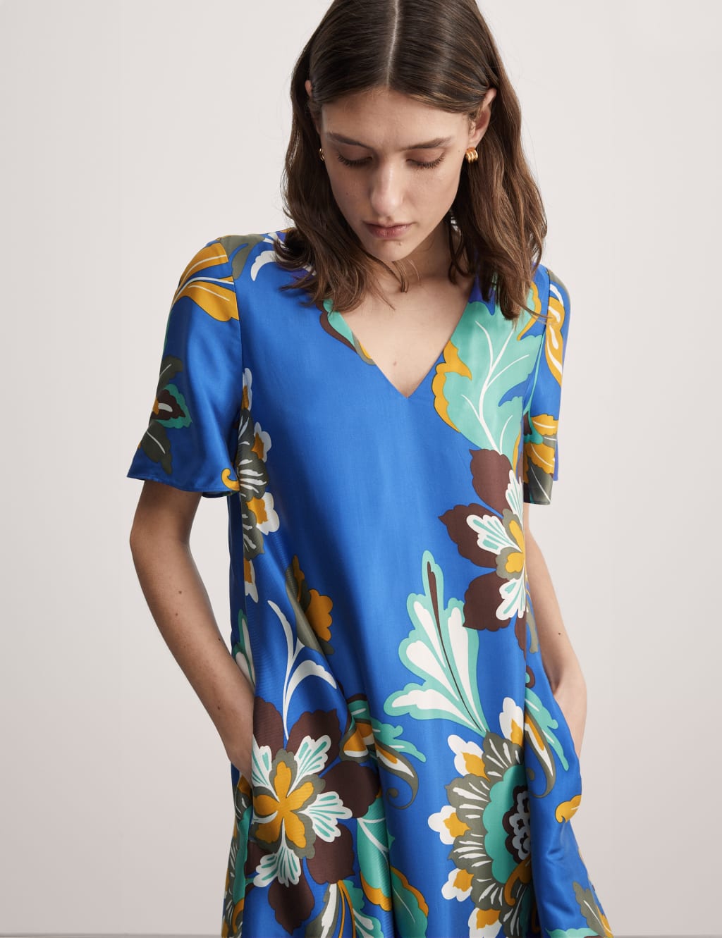 Printed V Neck Midi Shift Dress