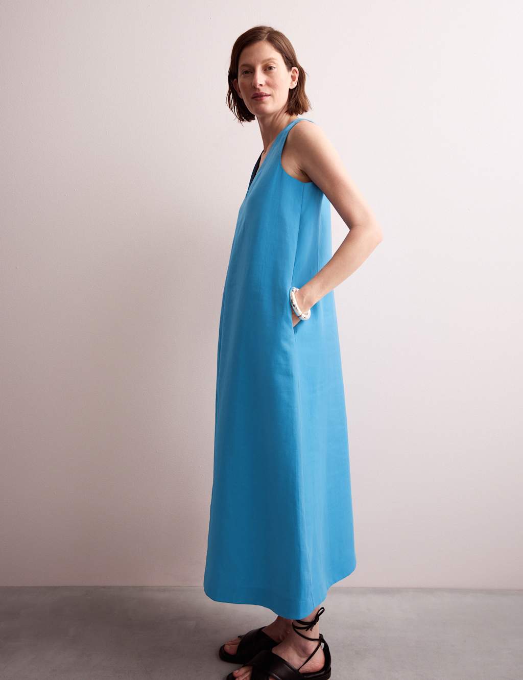 Linen Rich Shimmer V-Neck Midi Dress 6 of 8