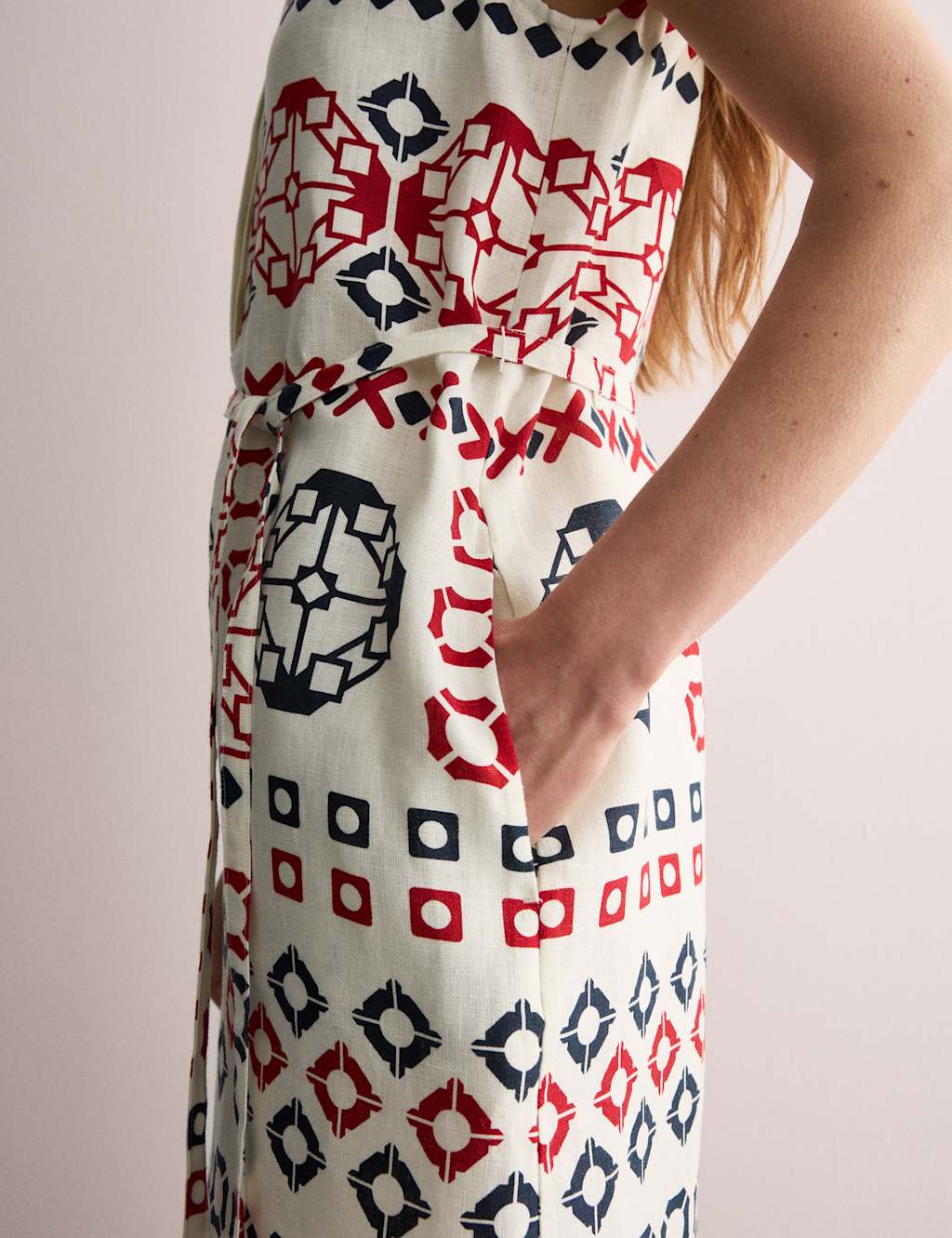 Pure Linen Geometric Knee Length Shift Dress 5 of 7