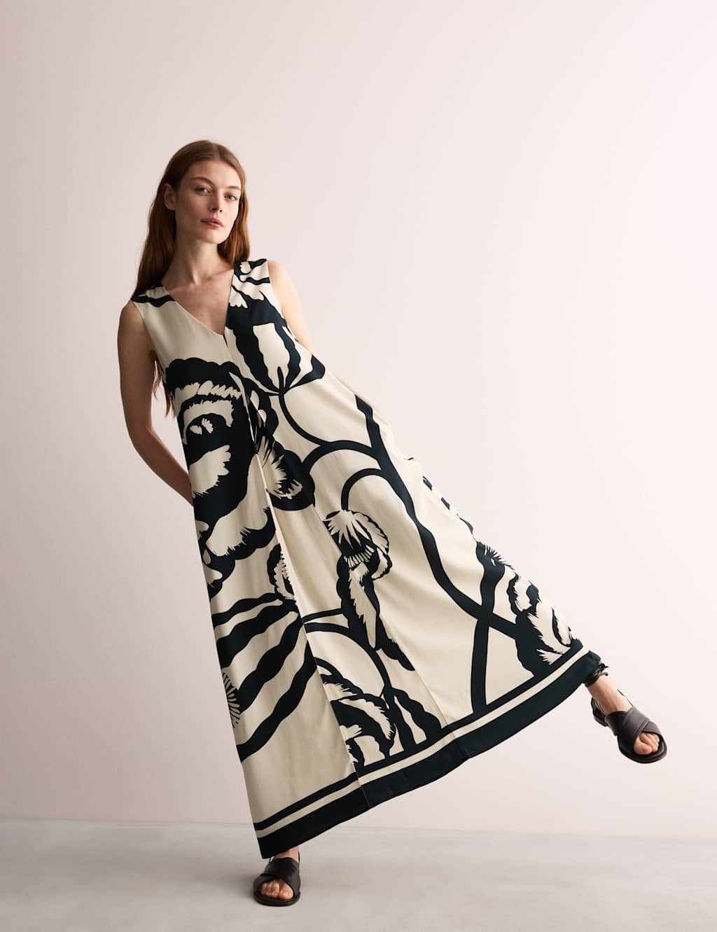Floral V-Neck Midi Column Dress 5 of 6